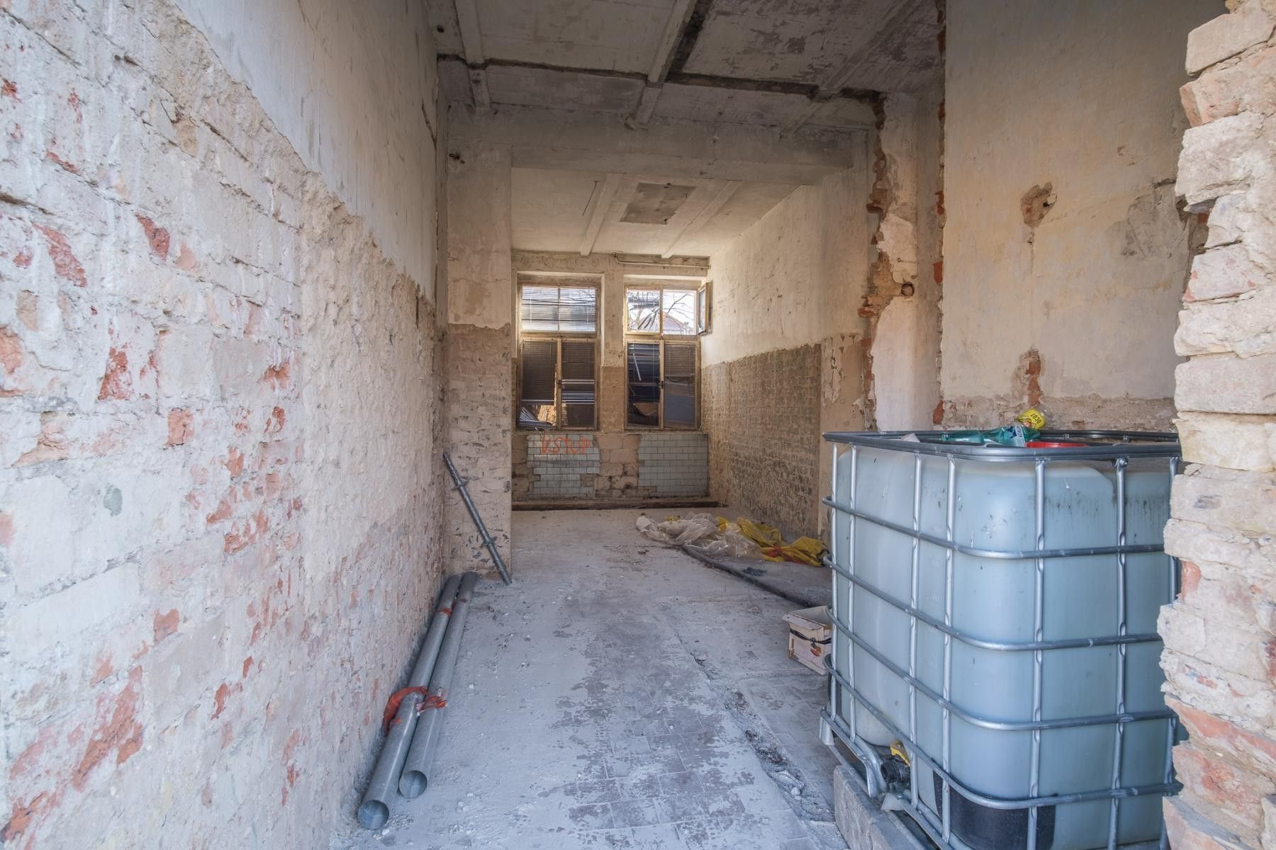 Prodej komerčního prostoru 1299 m² - foto 16