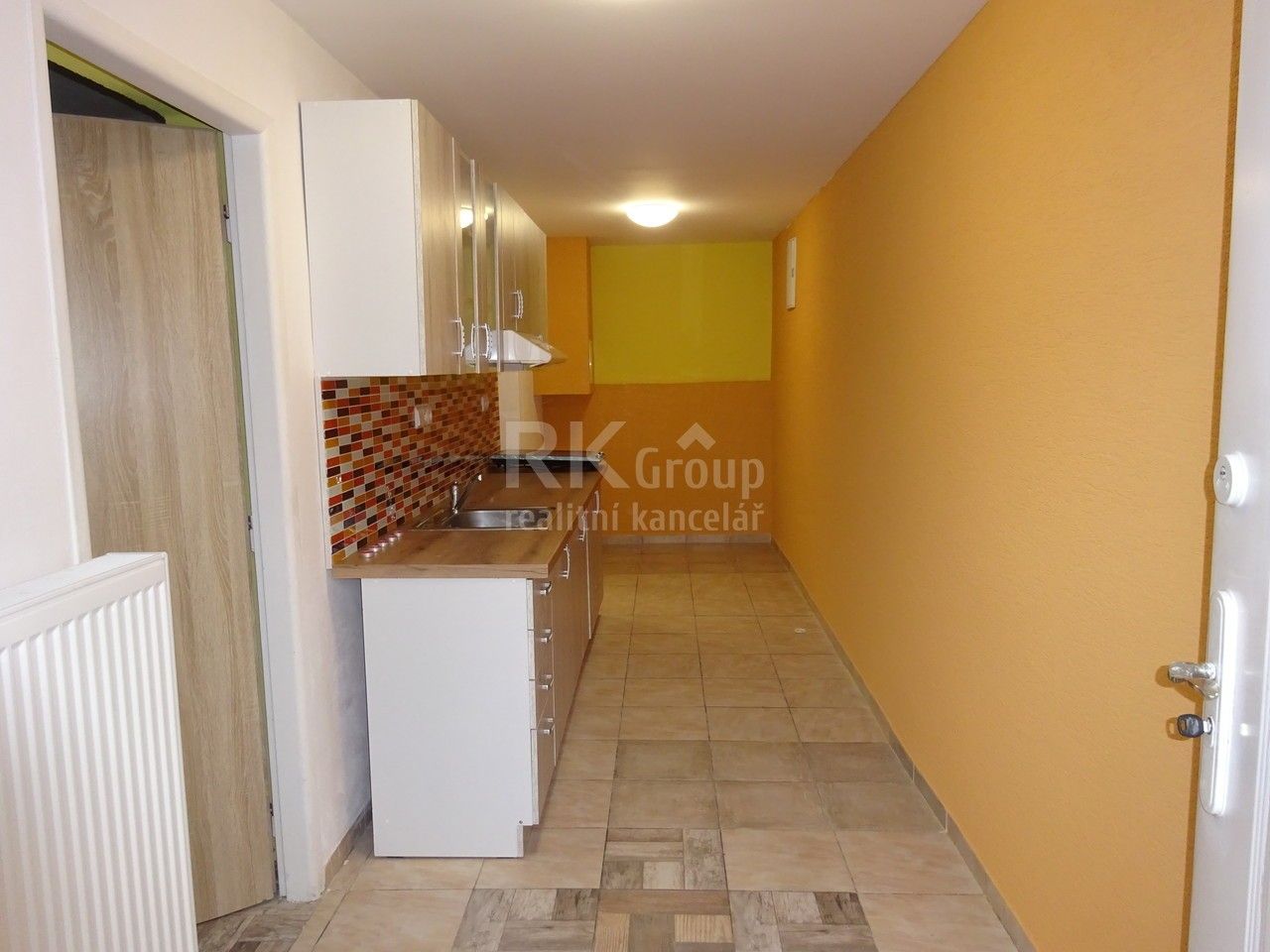 Pronájem bytu 1+1 40 m² - foto 4