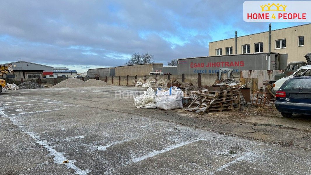 Pronájem komerčního prostoru 2750 m² - foto 6