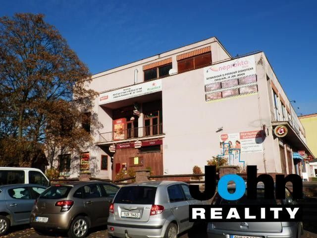 Pronájem komerčního prostoru 1000 m² - foto 8