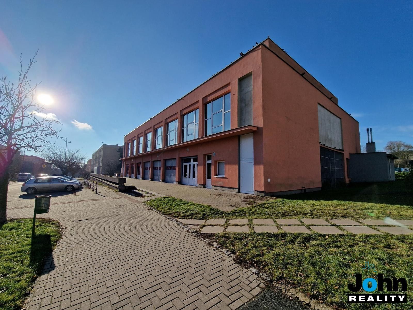 Pronájem komerčního prostoru 1000 m² - foto 4