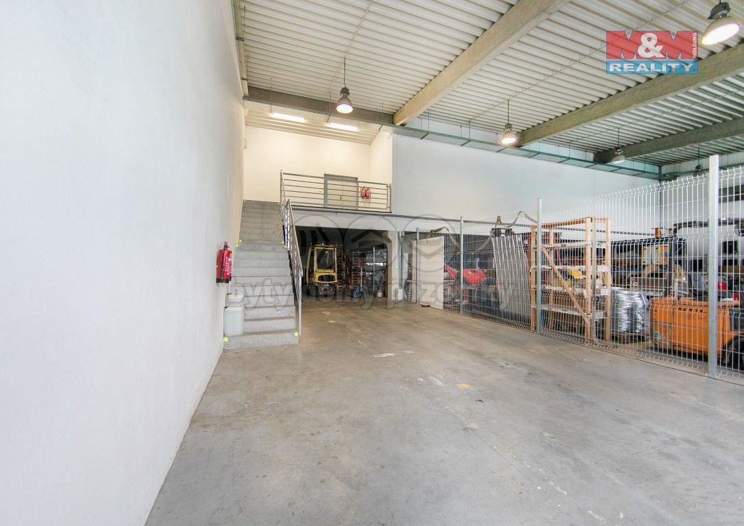 Pronájem komerčního prostoru 285 m² - foto 8