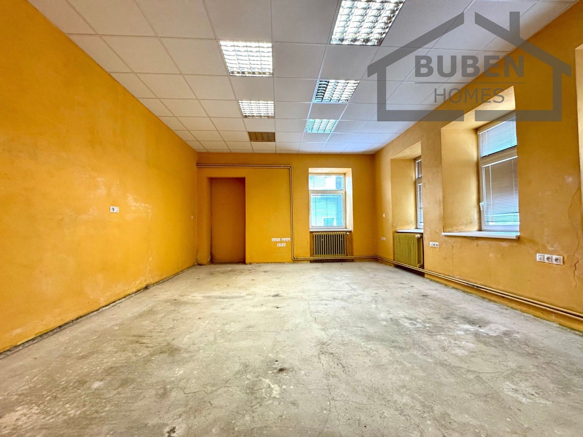 Pronájem komerčního prostoru 960 m² - foto 8