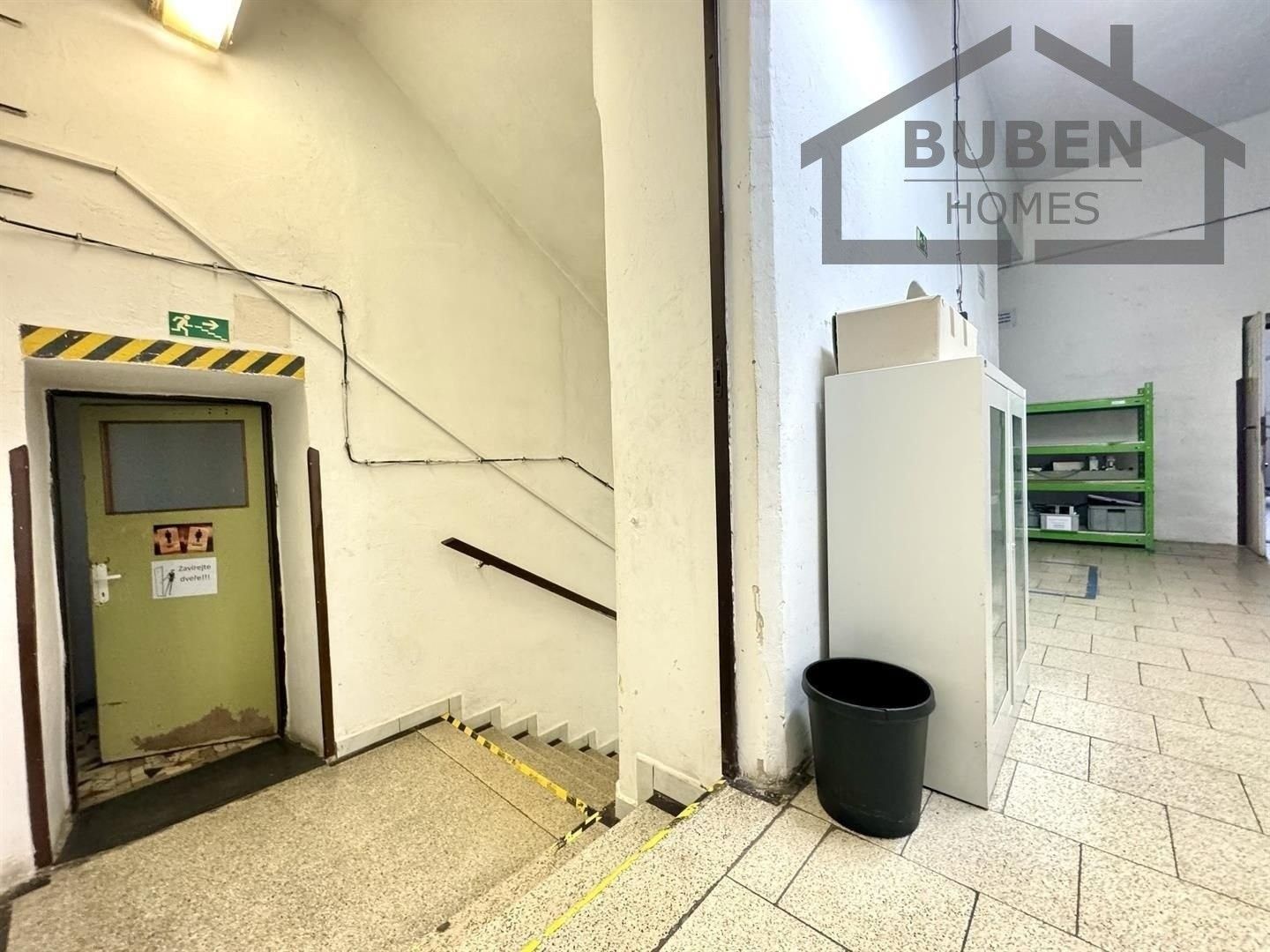Pronájem komerčního prostoru 960 m² - foto 22