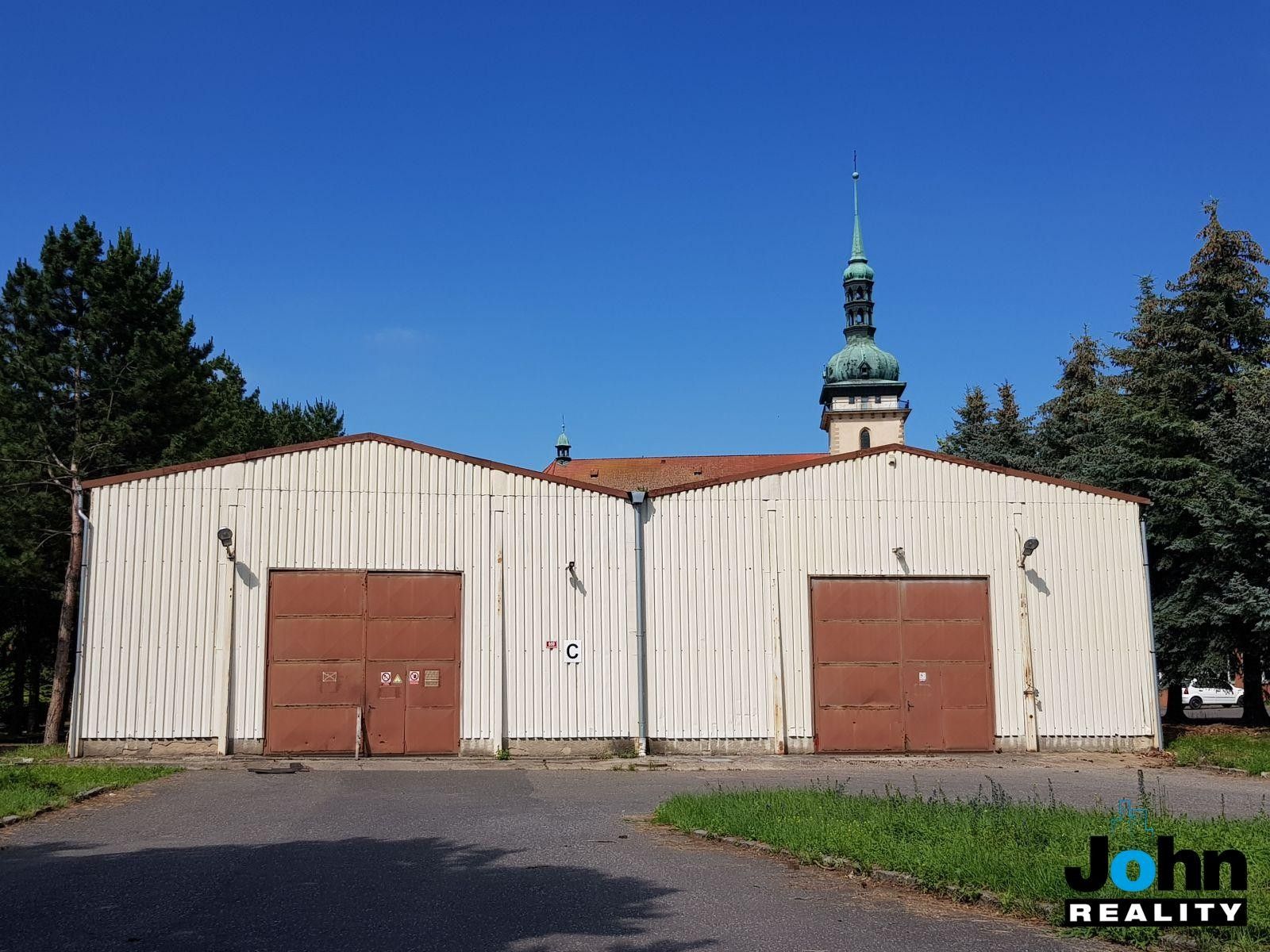 Pronájem komerčního prostoru 1000 m² - foto 1