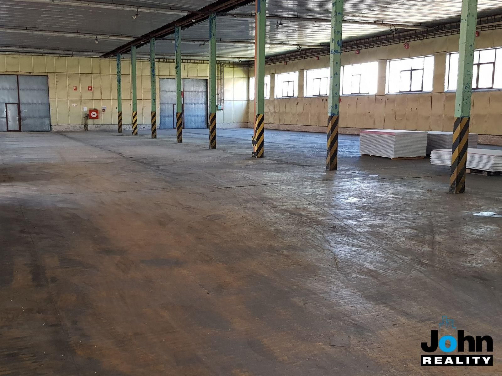 Pronájem komerčního prostoru 1000 m² - foto 3