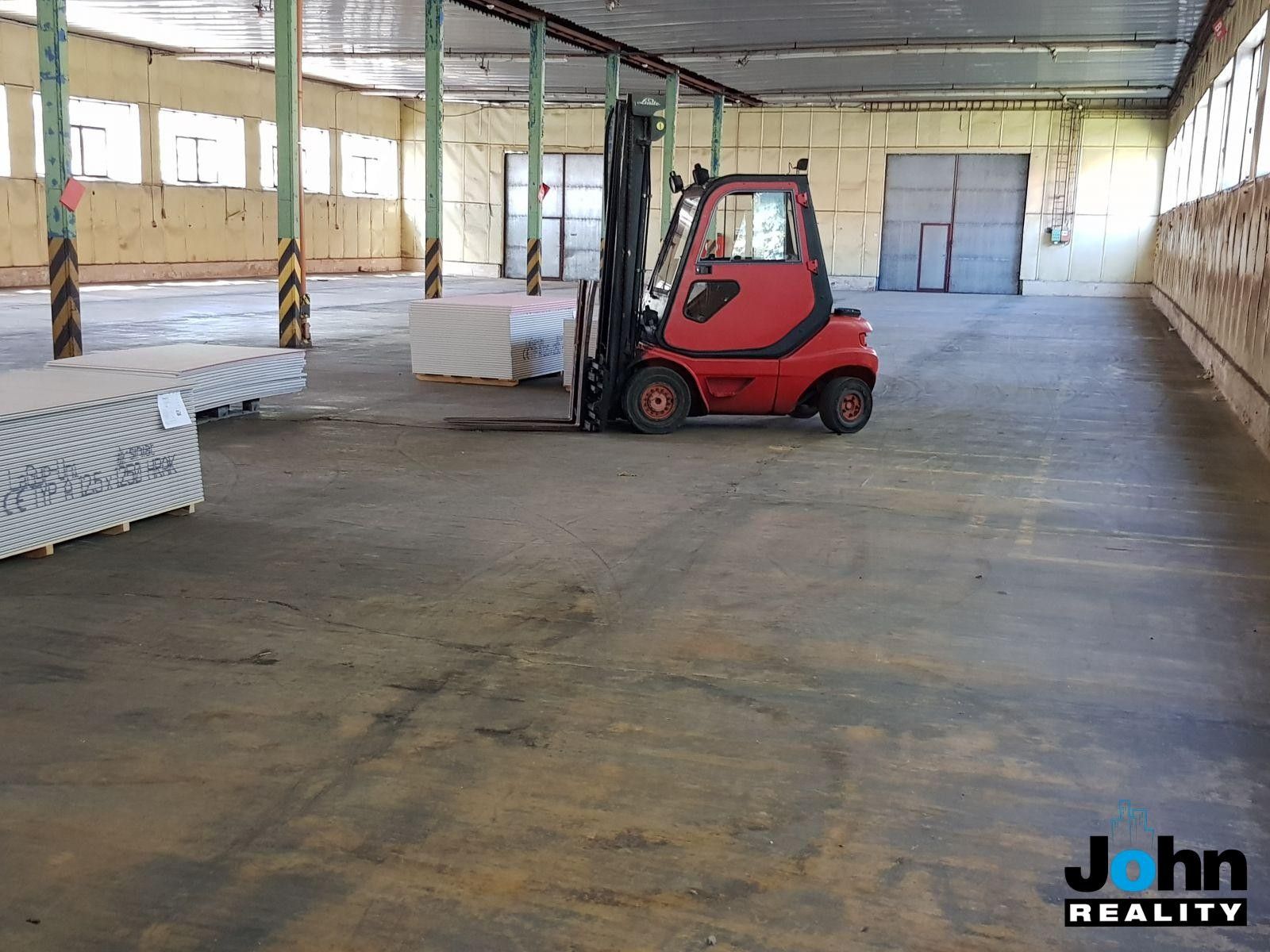 Pronájem komerčního prostoru 1000 m² - foto 4