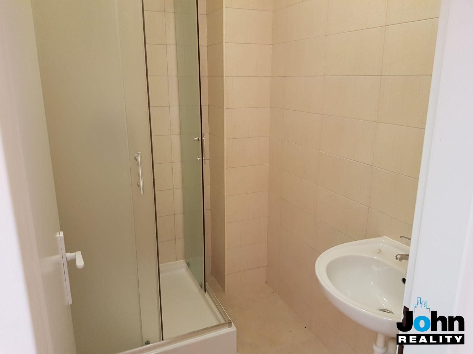 Pronájem komerčního prostoru 1000 m² - foto 10