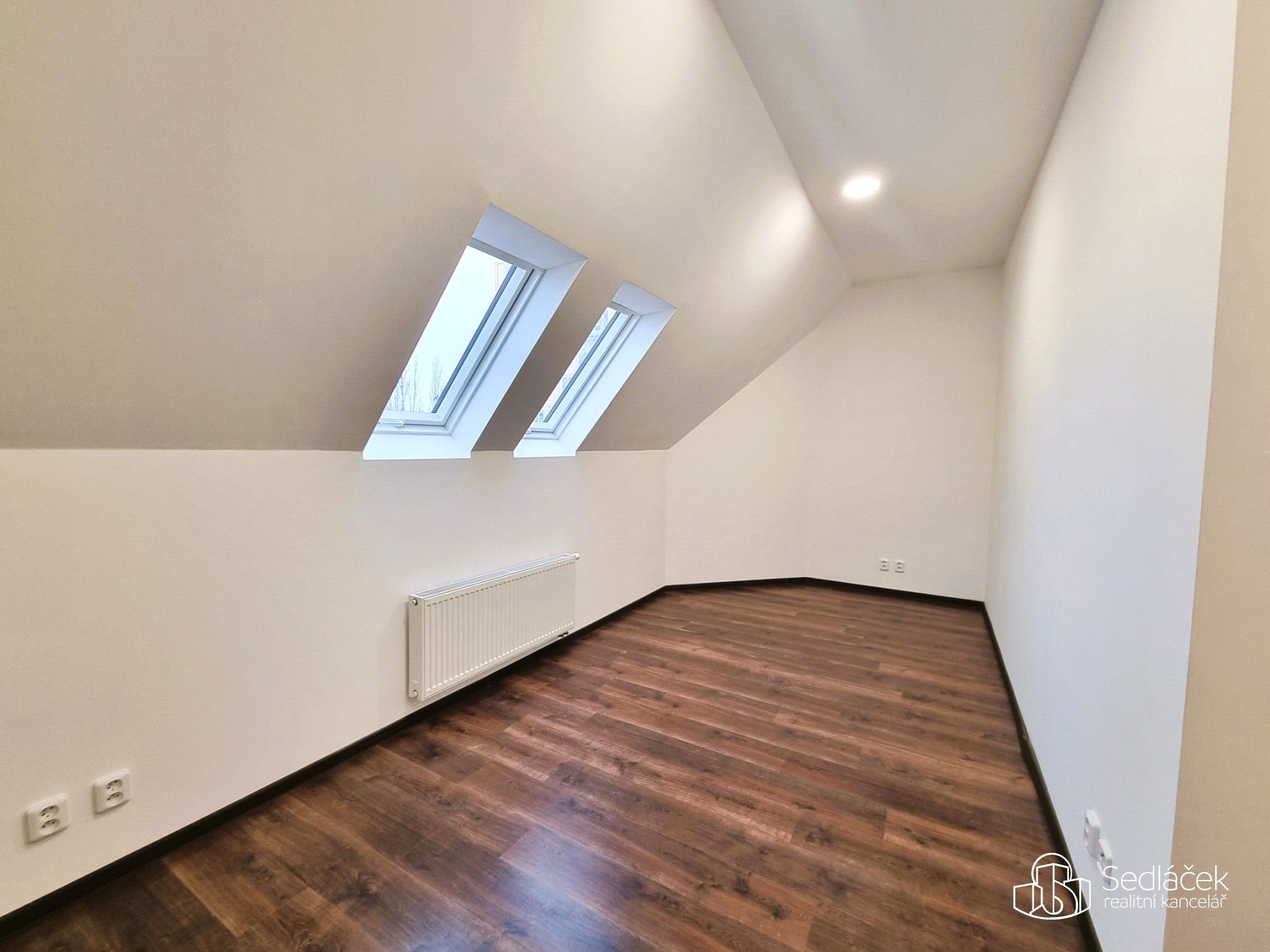 Pronájem bytu 3+kk 108 m² - foto 11