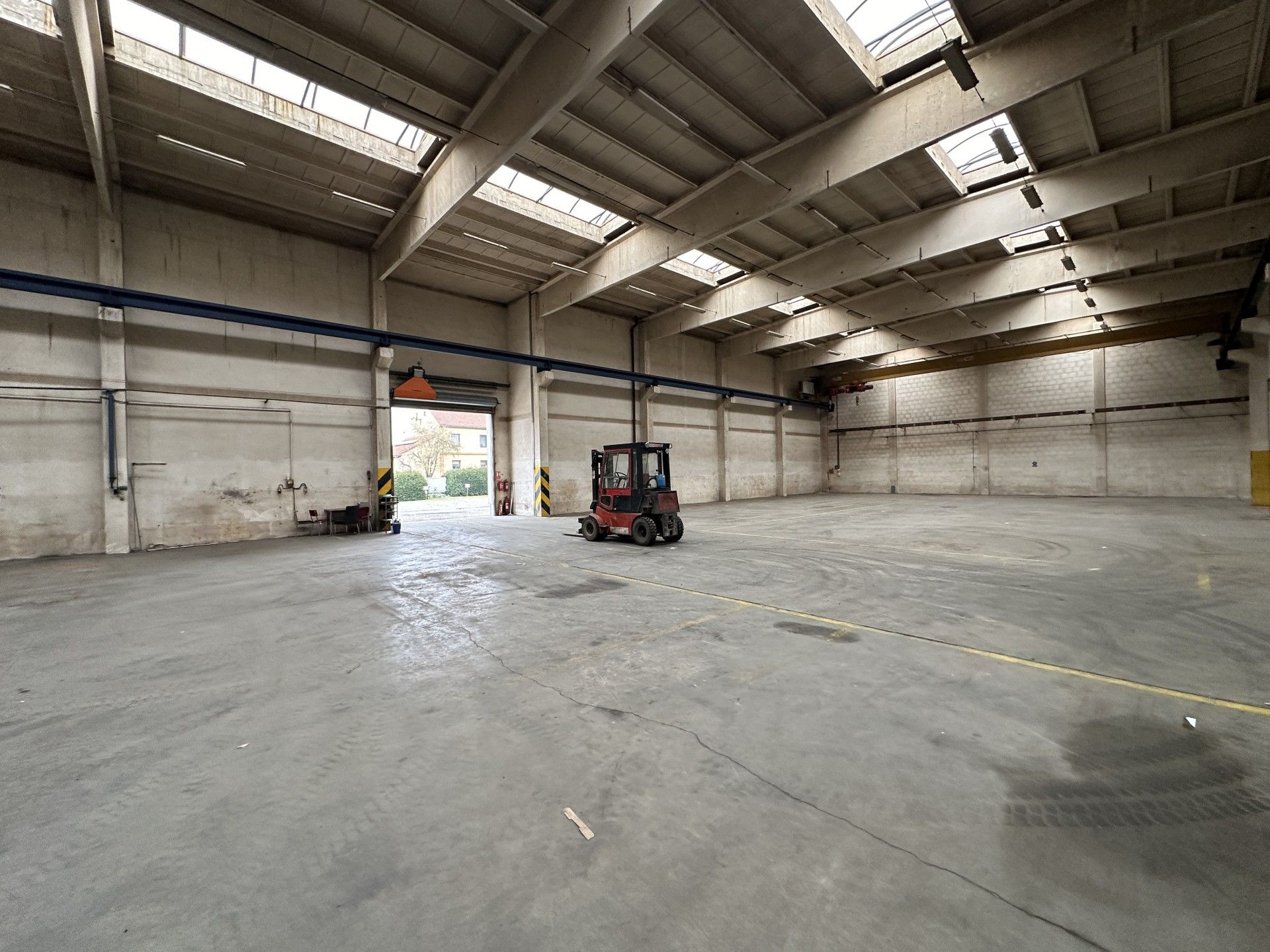 Pronájem komerčního prostoru 1200 m² - foto 3