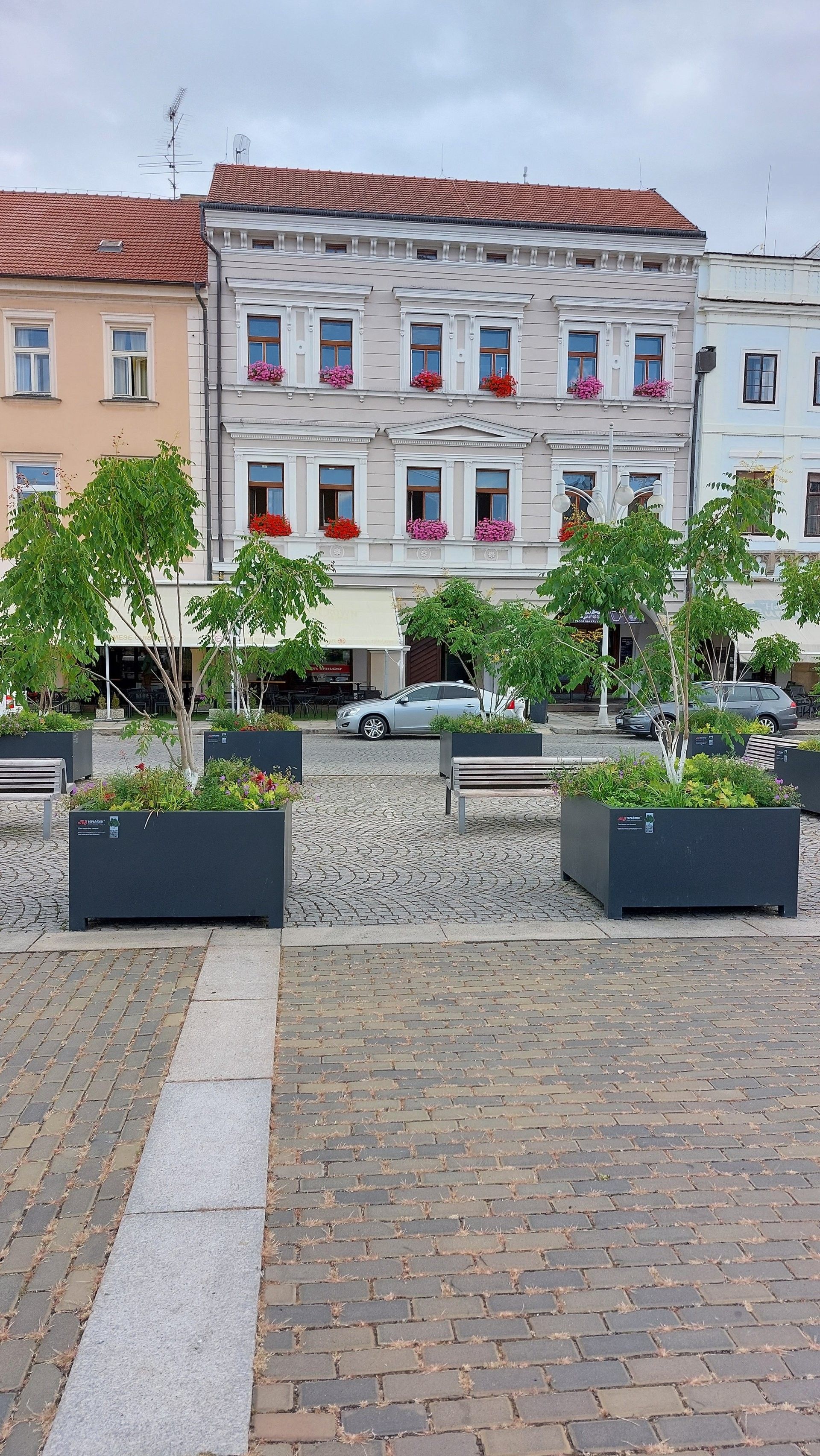 Pronájem komerčního prostoru 99 m² - foto 3