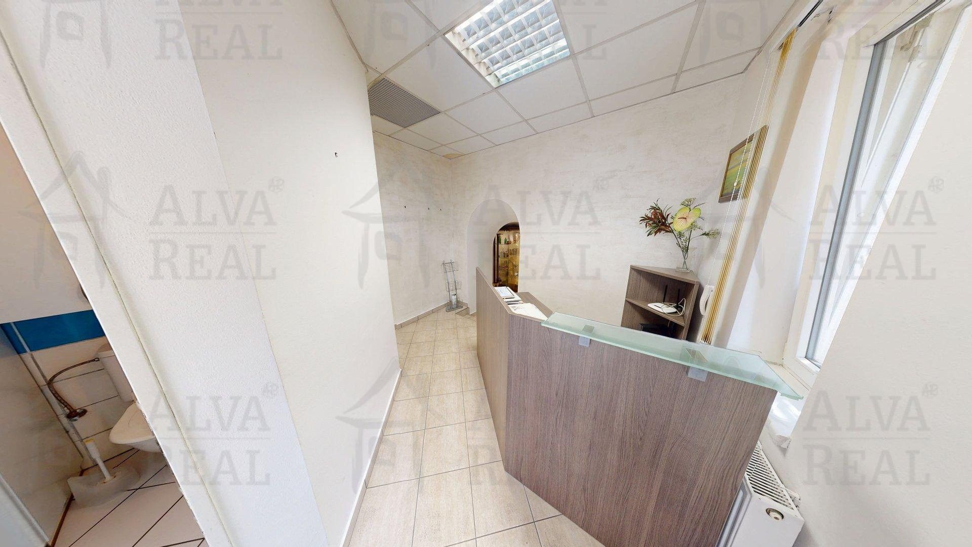 Pronájem komerčního prostoru 145 m² - foto 5