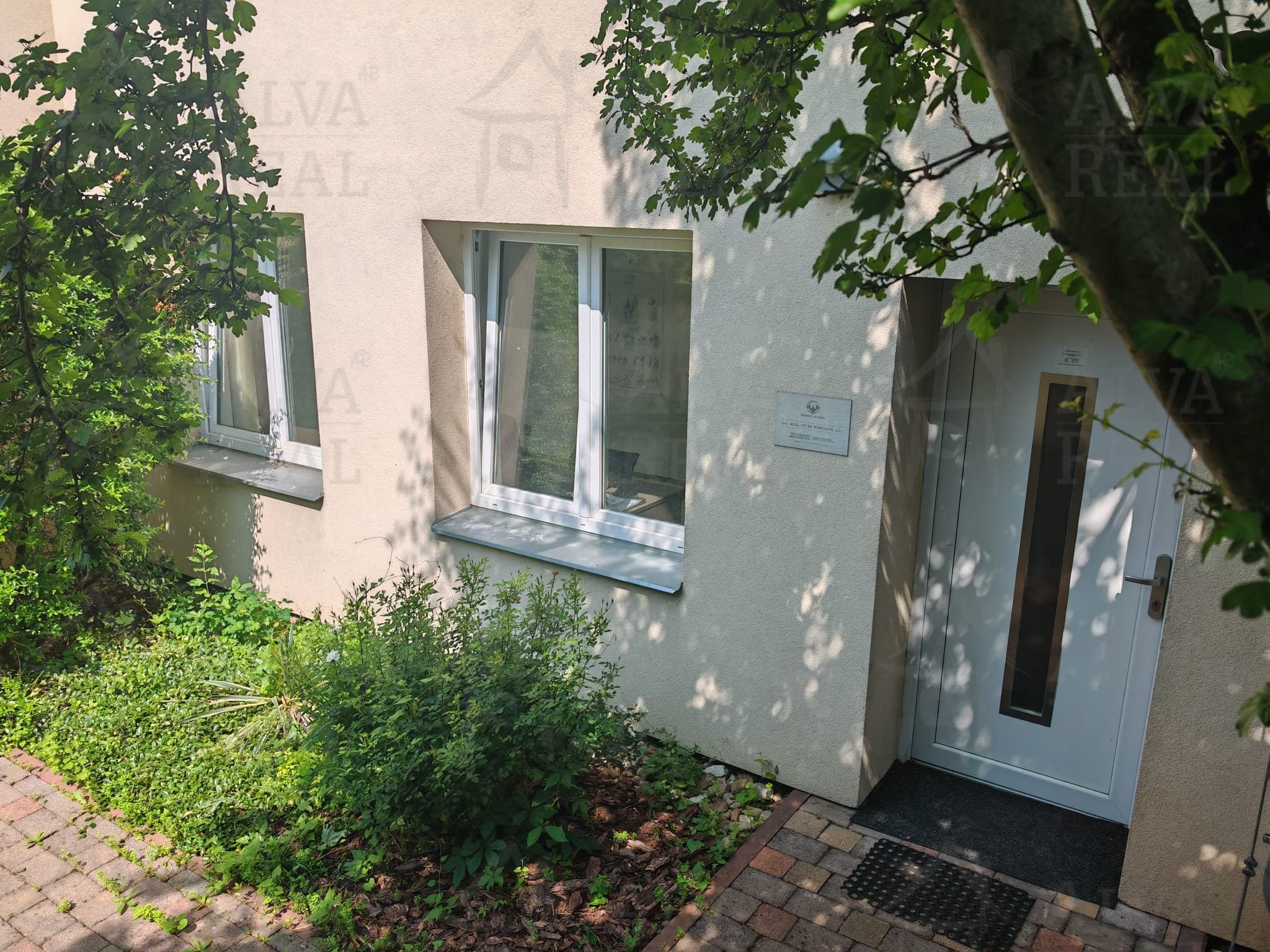 Pronájem komerčního prostoru 145 m² - foto 3