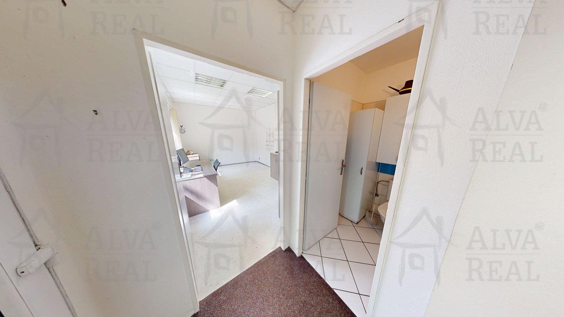 Pronájem komerčního prostoru 145 m² - foto 15