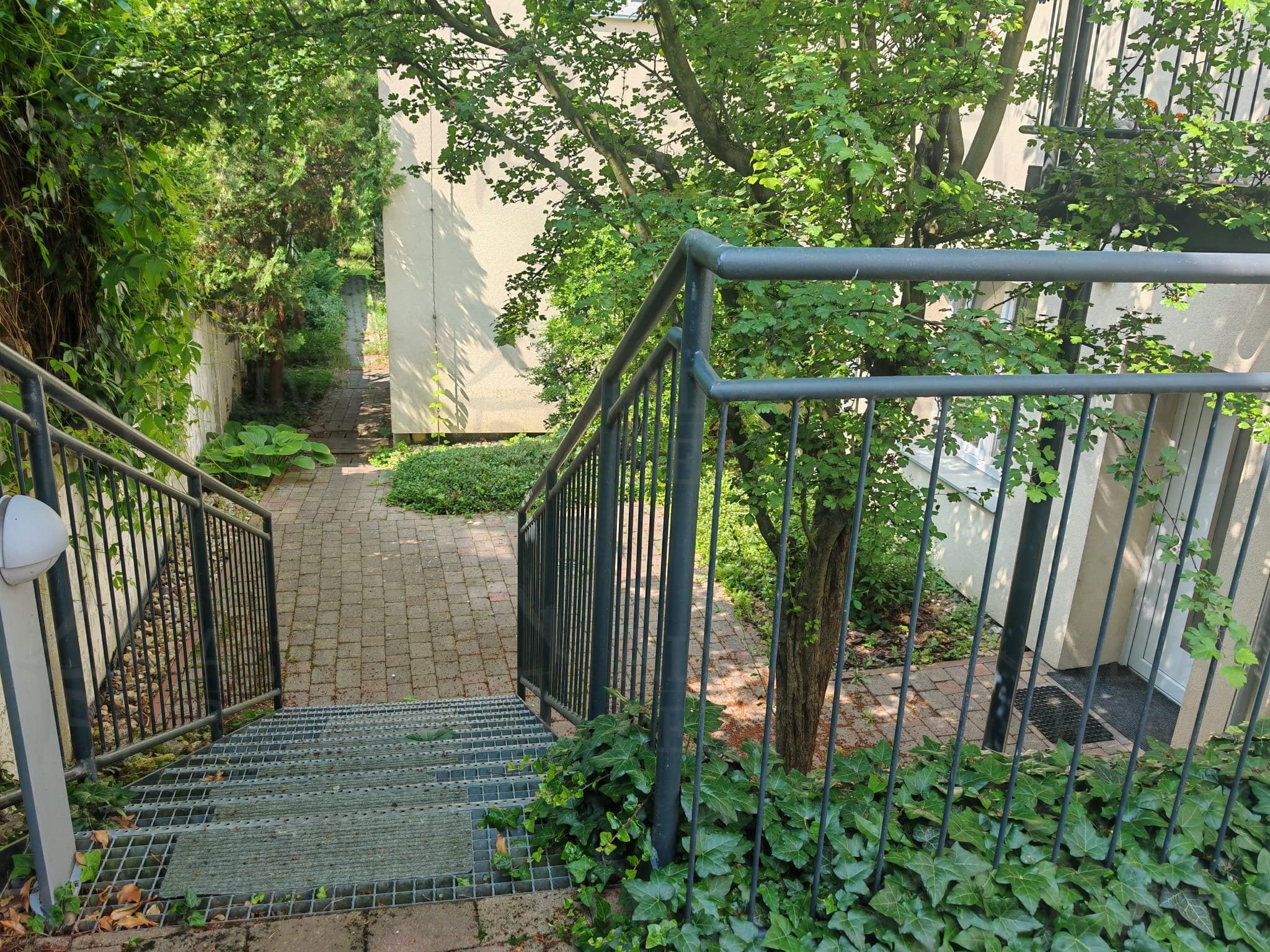 Pronájem komerčního prostoru 145 m² - foto 18