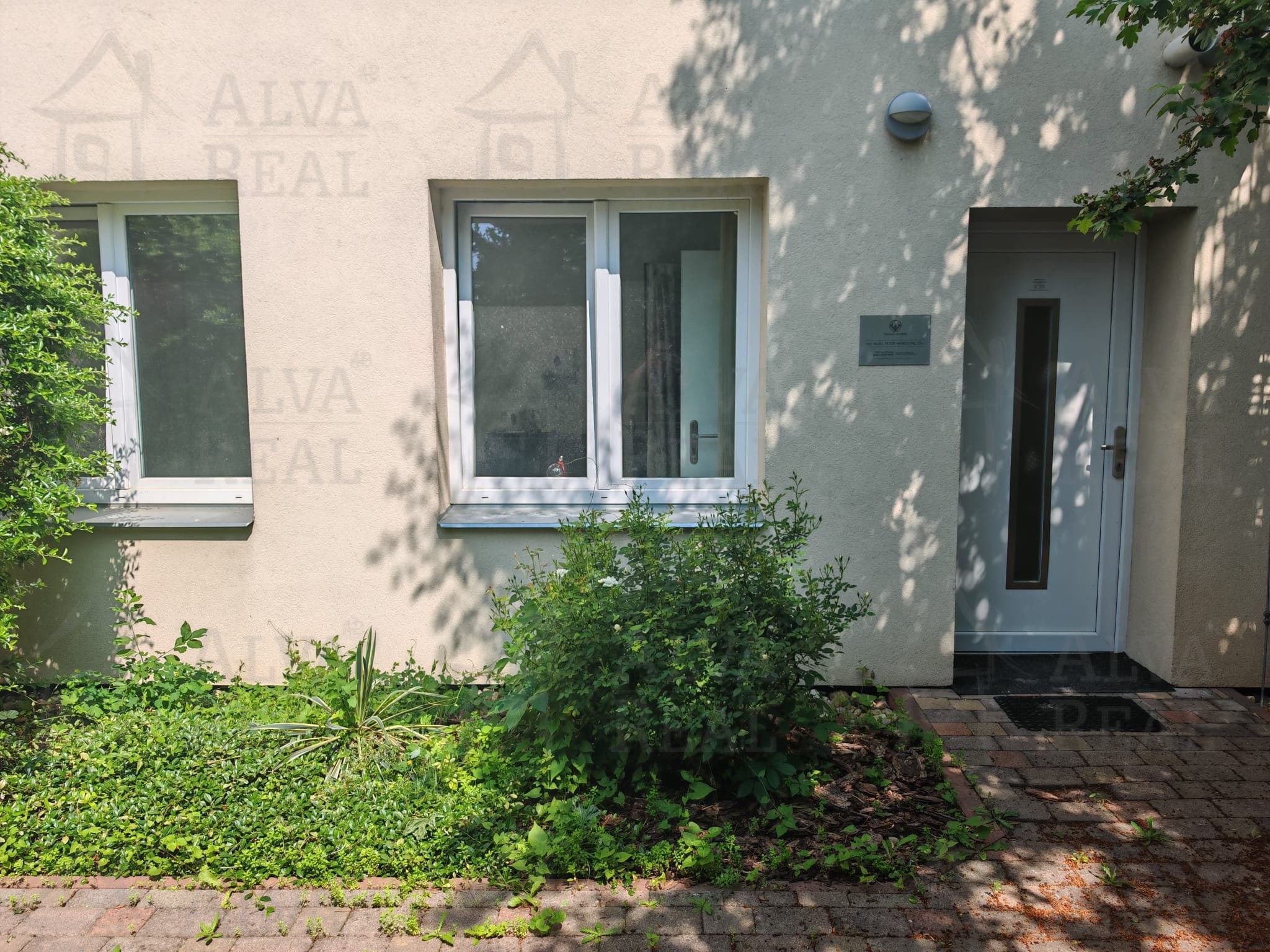 Pronájem komerčního prostoru 145 m² - foto 19