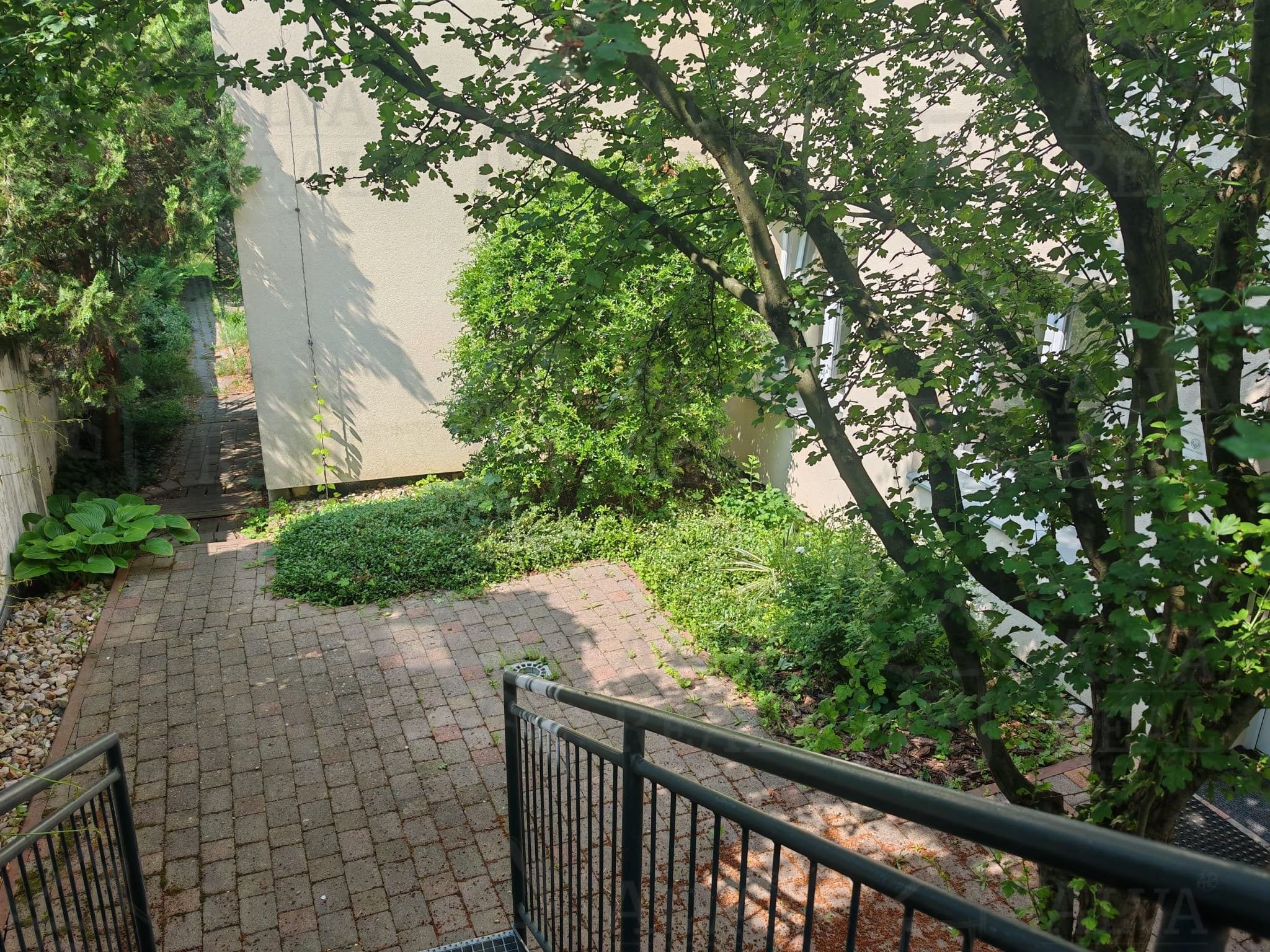 Pronájem komerčního prostoru 145 m² - foto 20