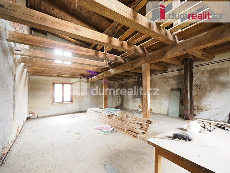 Prodej komerčního prostoru 2000 m² - foto 12