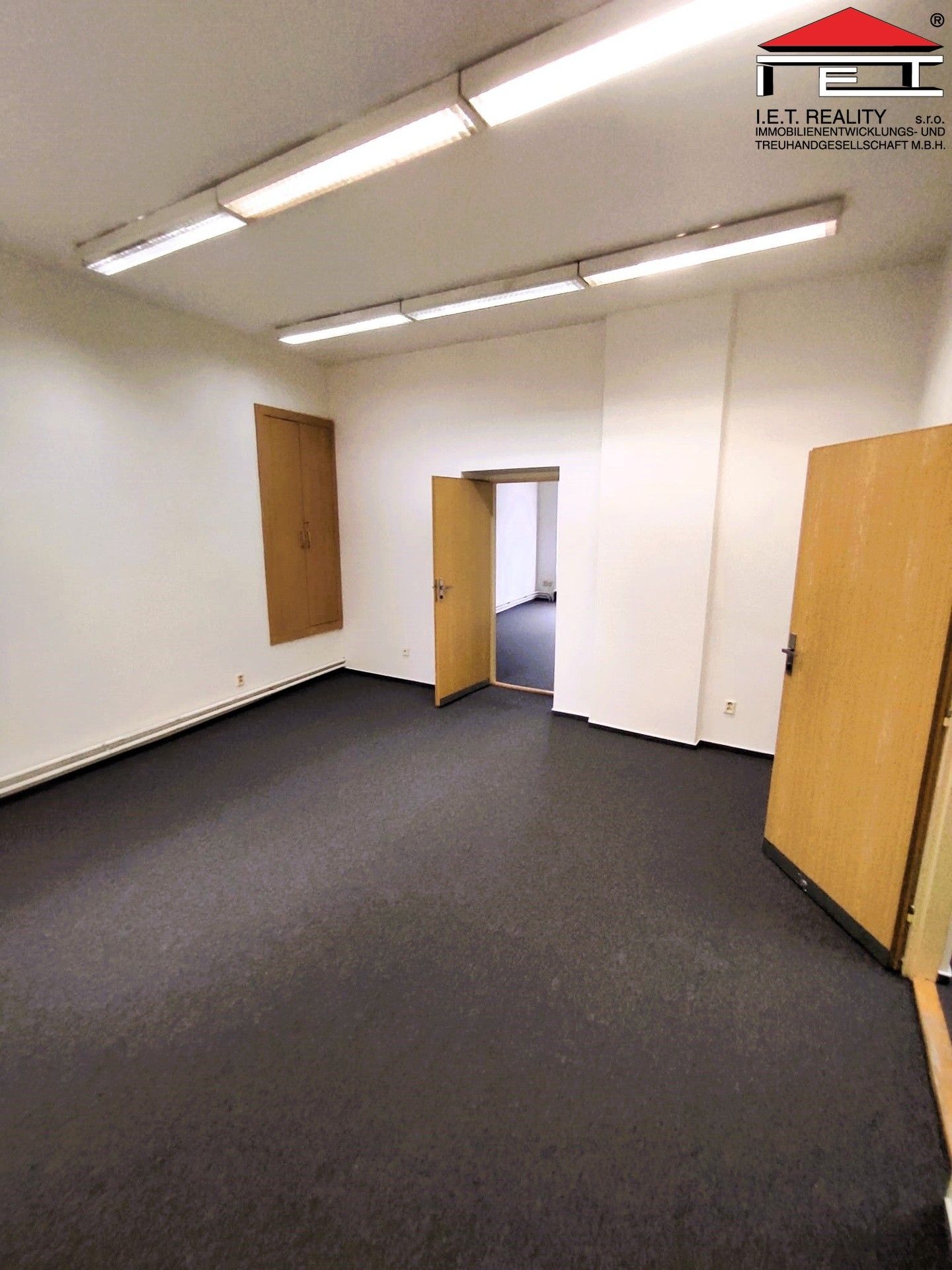 Pronájem komerčního prostoru 110 m² - foto 5