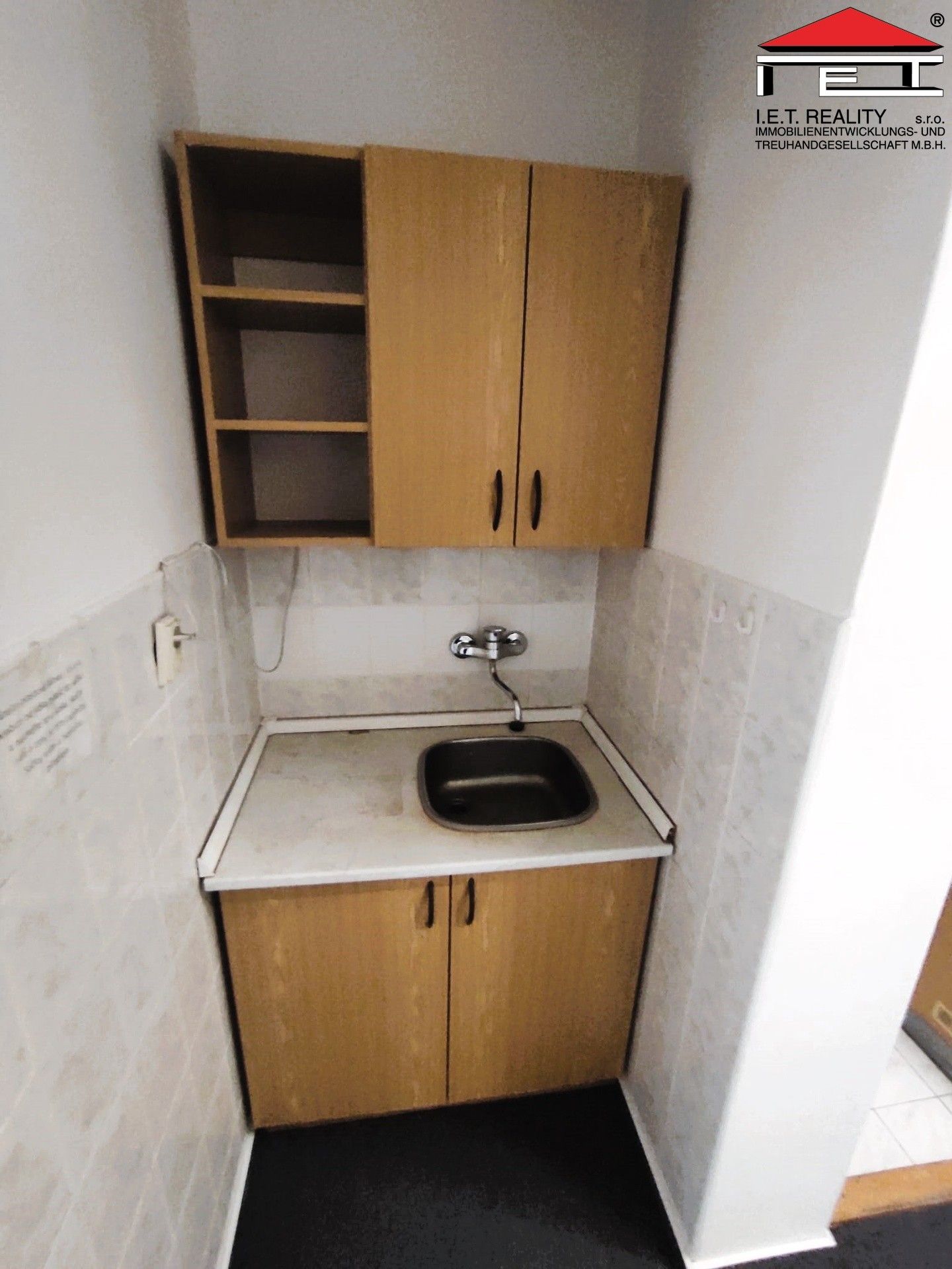 Pronájem komerčního prostoru 110 m² - foto 9