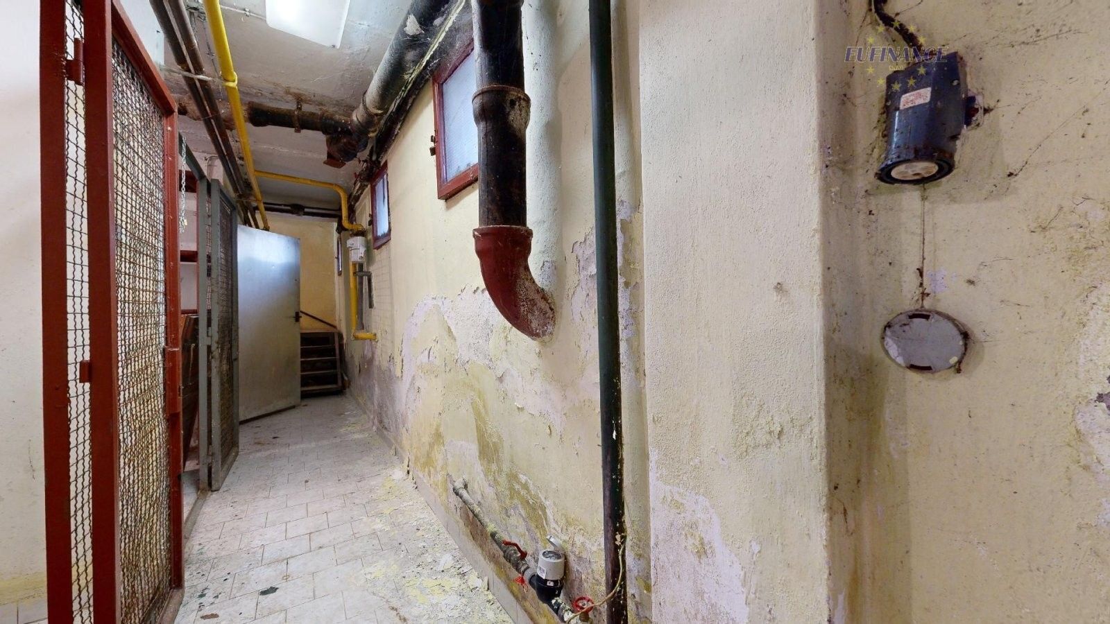 Prodej komerčního prostoru 485 m² - foto 30