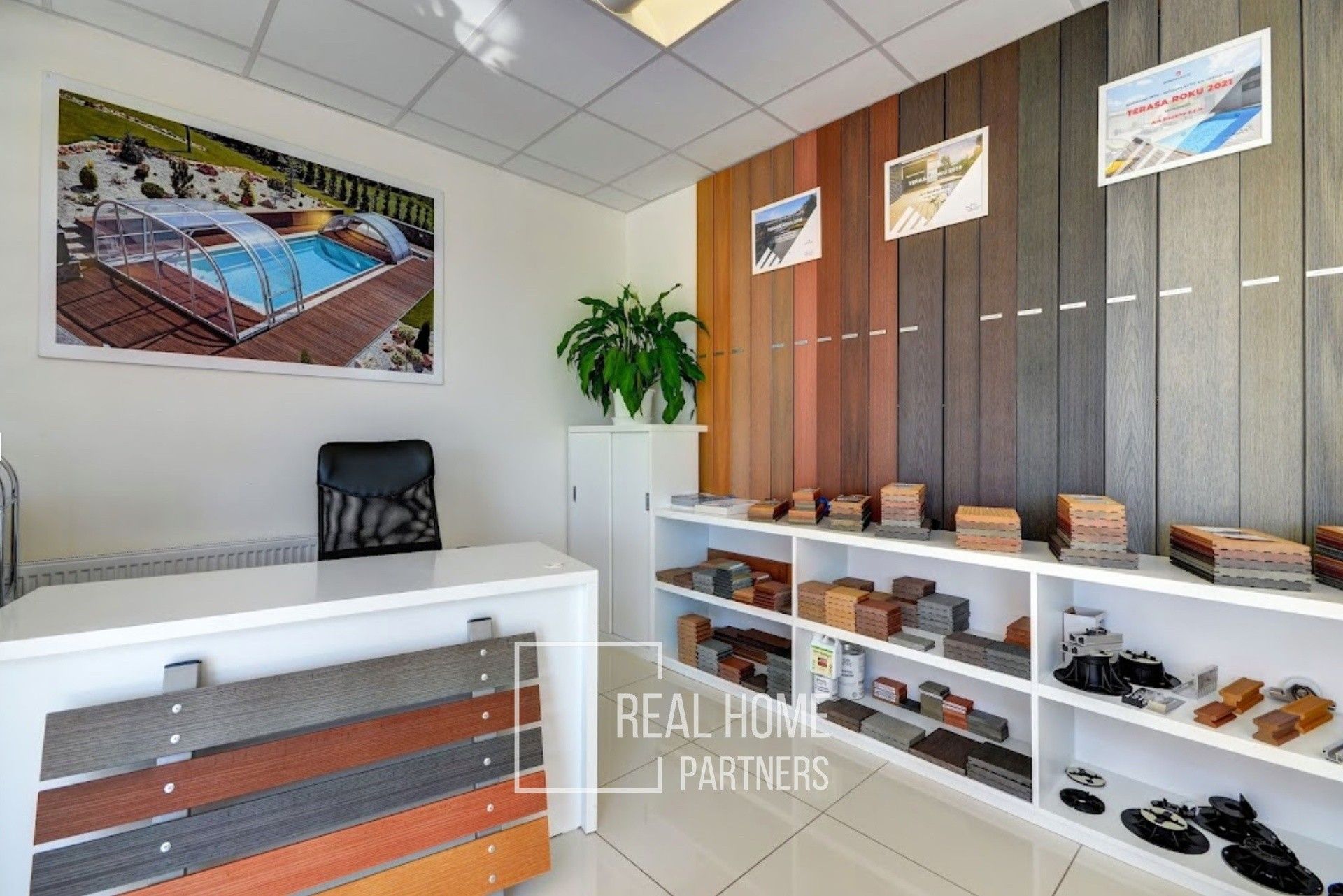 Prodej komerčního prostoru 210 m² - foto 9