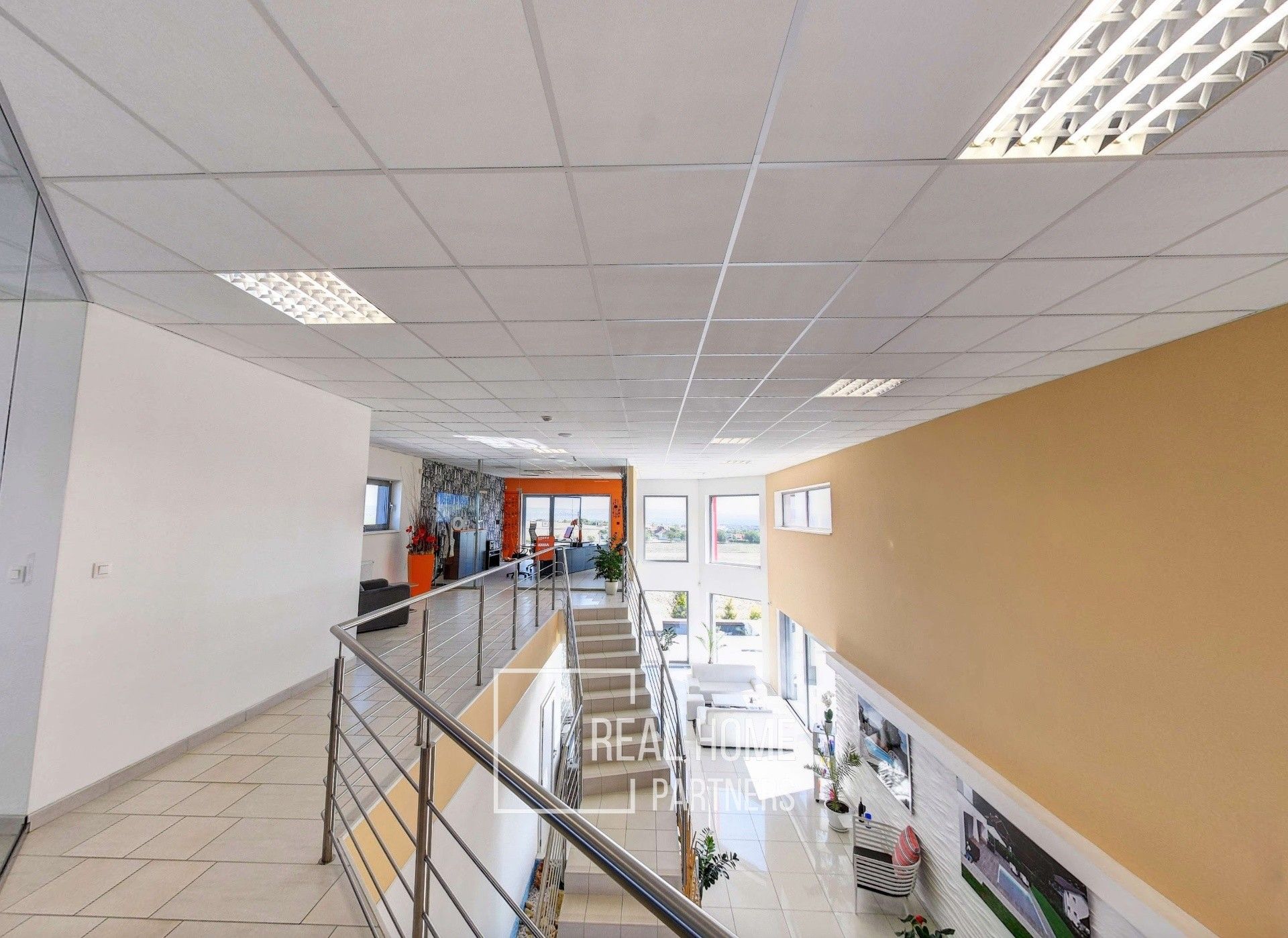 Prodej komerčního prostoru 210 m² - foto 17