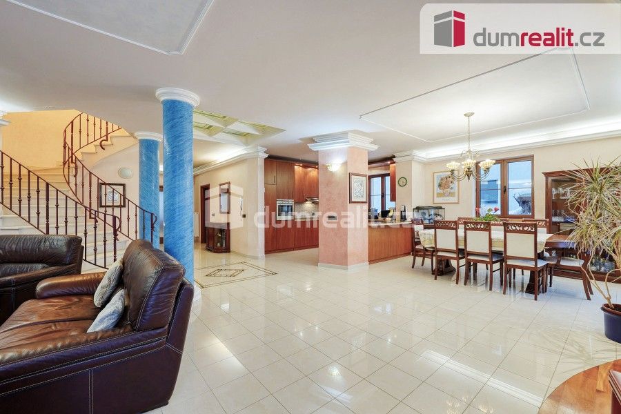 Prodej domu 440 m² - foto 3