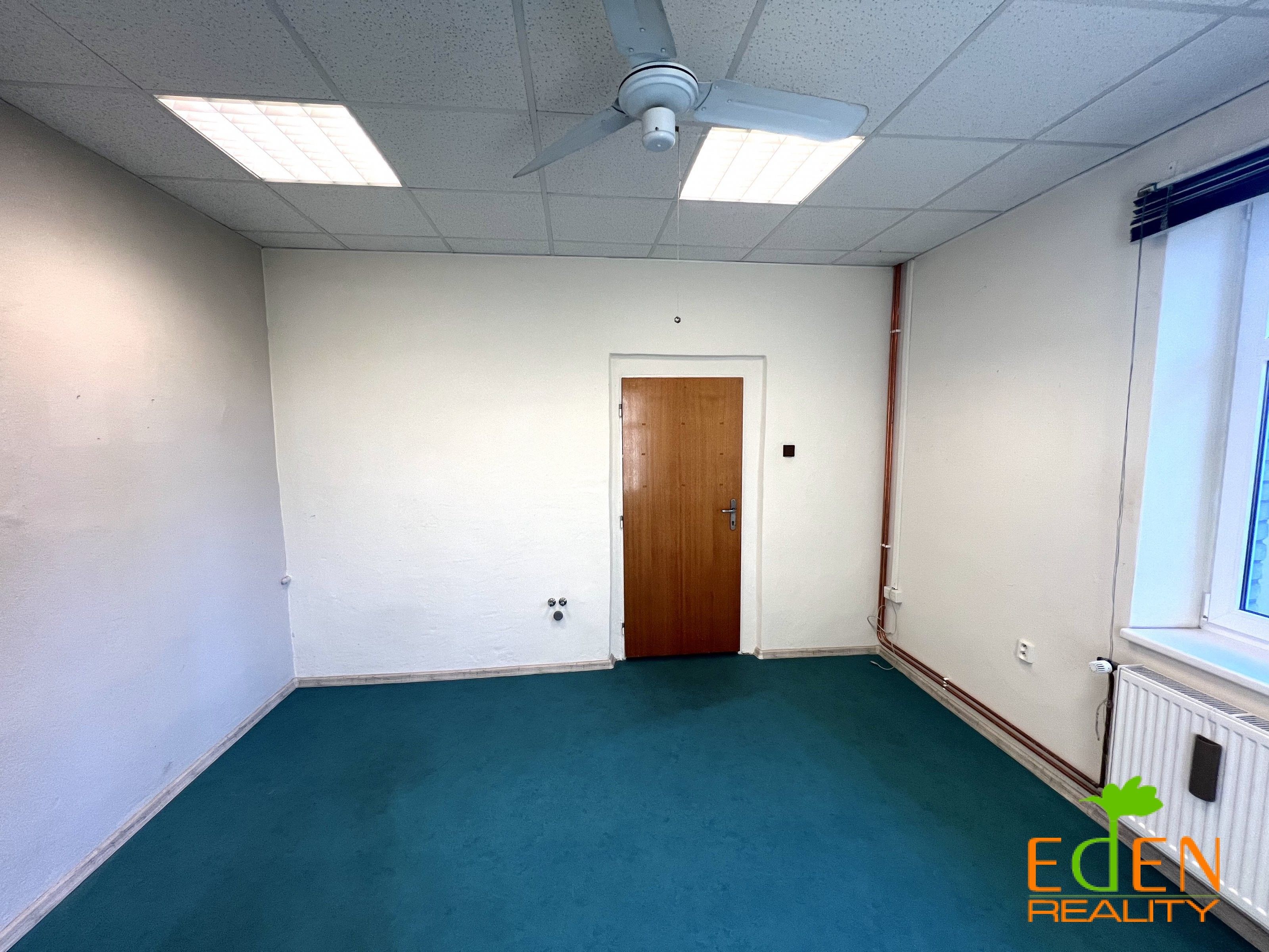 Pronájem komerčního prostoru 55 m² - foto 2