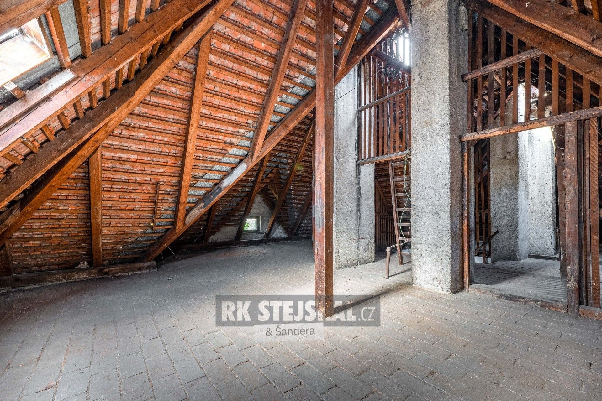 Prodej komerčního prostoru 440 m² - foto 21