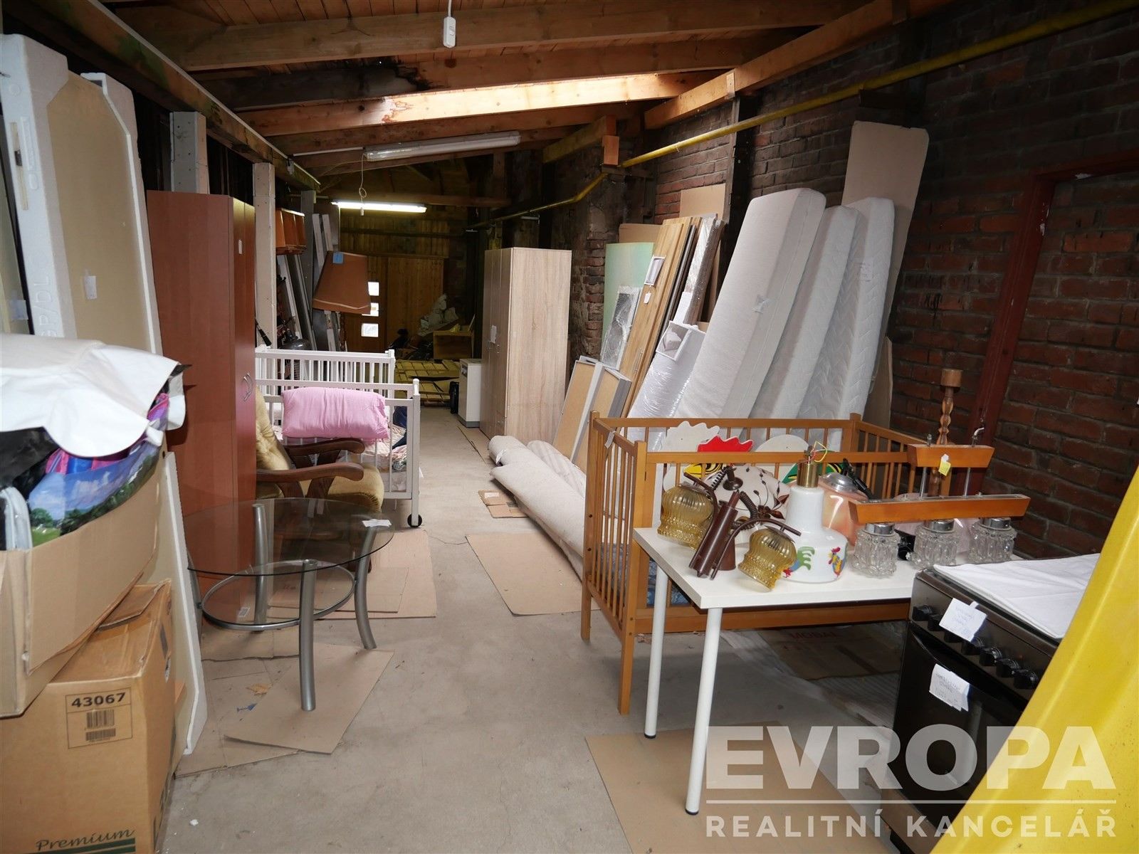 Pronájem komerčního prostoru 143 m² - foto 3