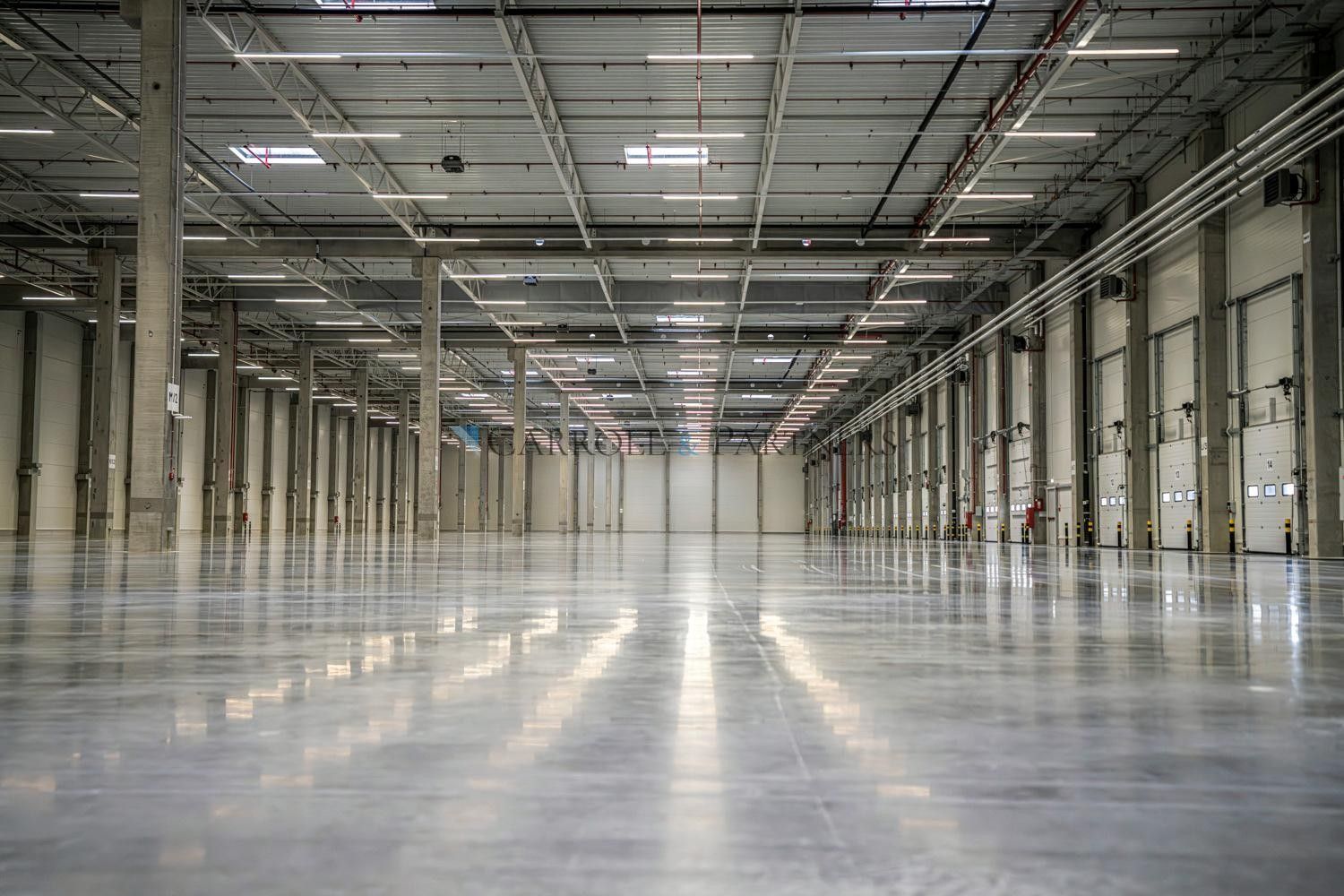 Pronájem komerčního prostoru 2000 m² - foto 2