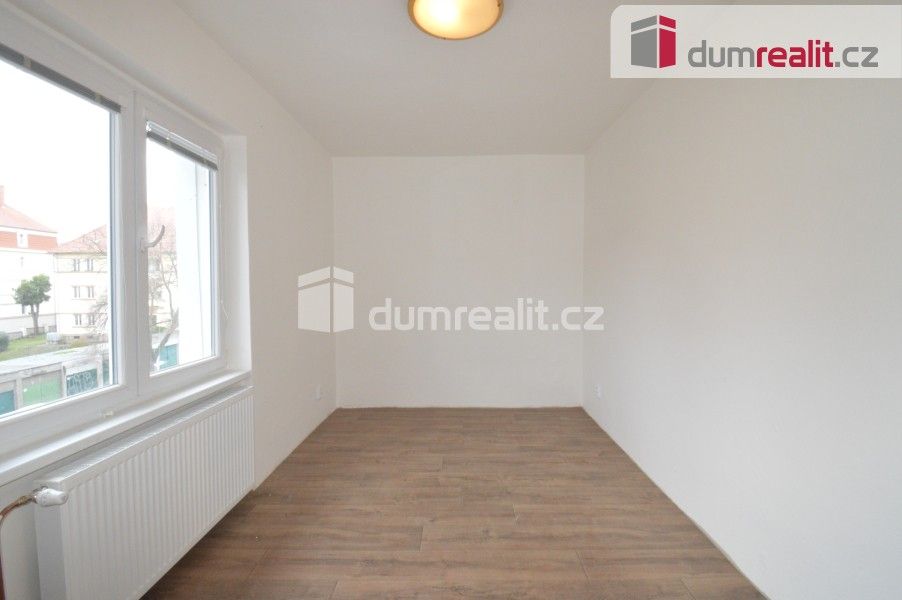 Pronájem bytu 3+1 72 m² - foto 2