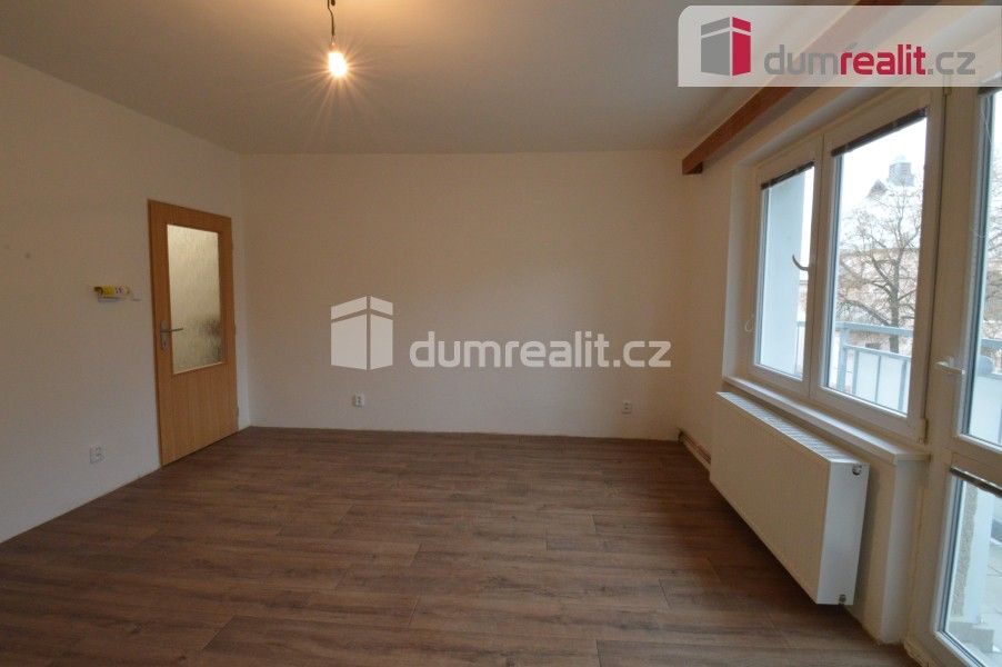 Pronájem bytu 3+1 72 m² - foto 5