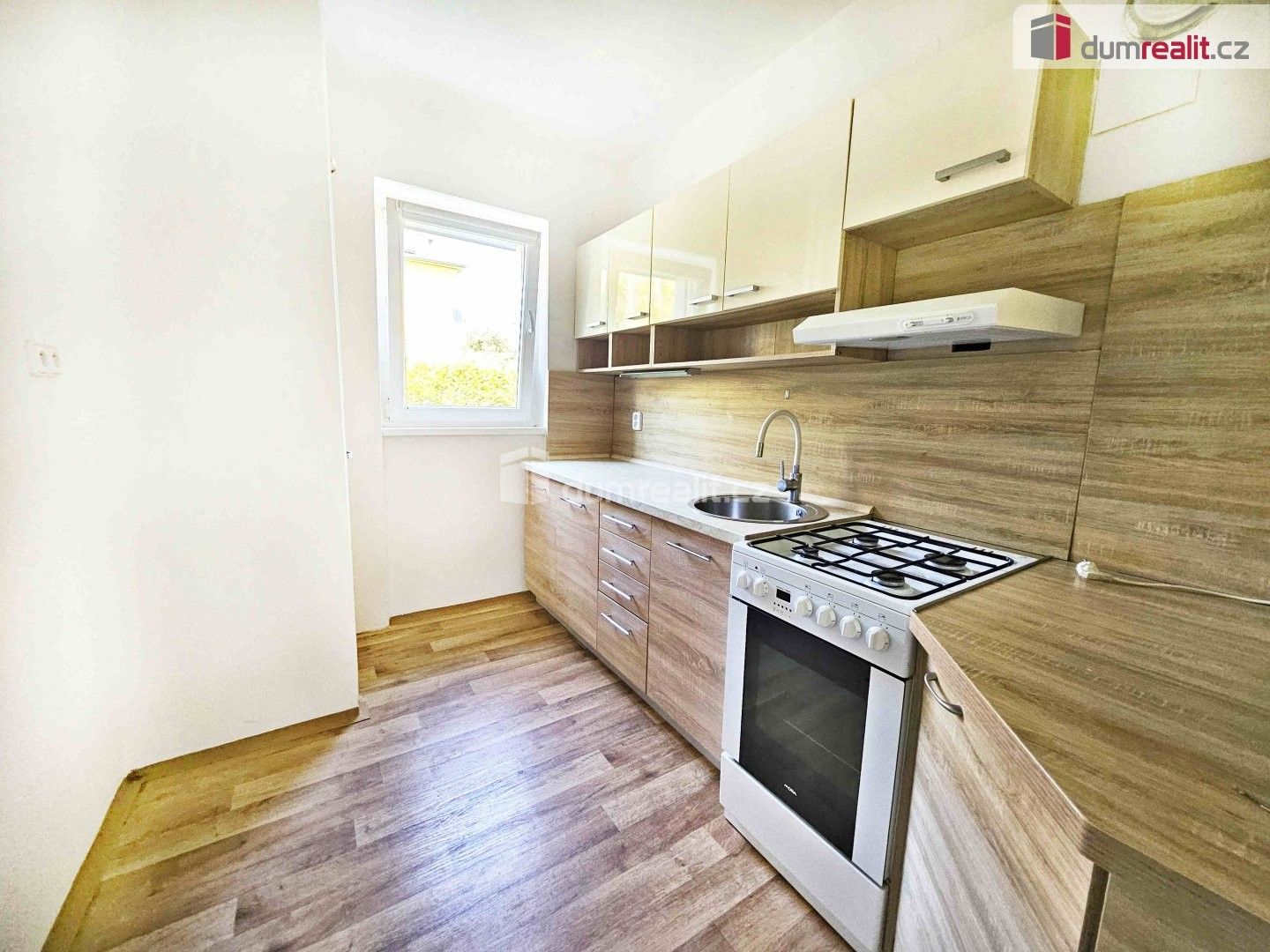 Pronájem bytu 3+1 72 m² - foto 6