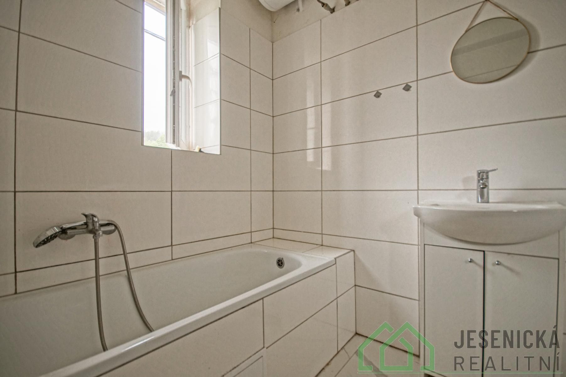 Pronájem bytu 1+1 42 m² - foto 5