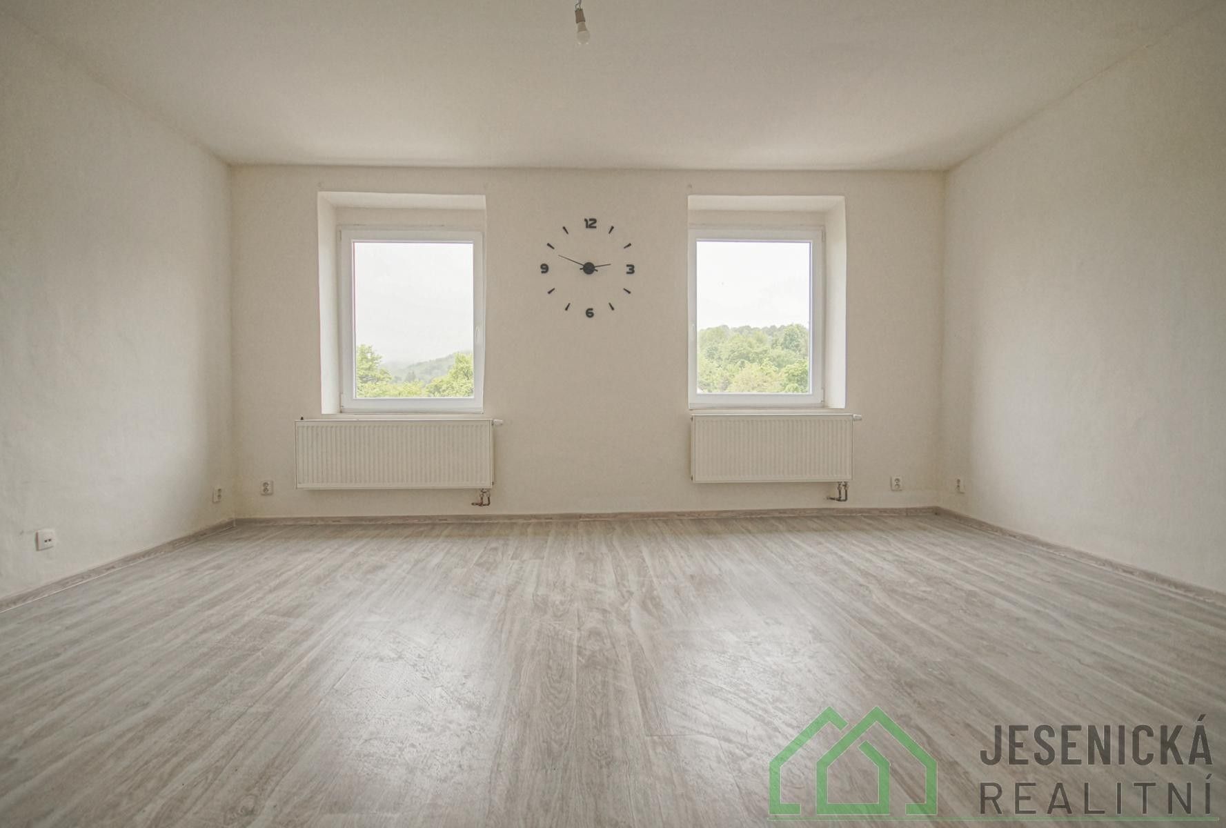 Pronájem bytu 1+1 42 m² - foto 9