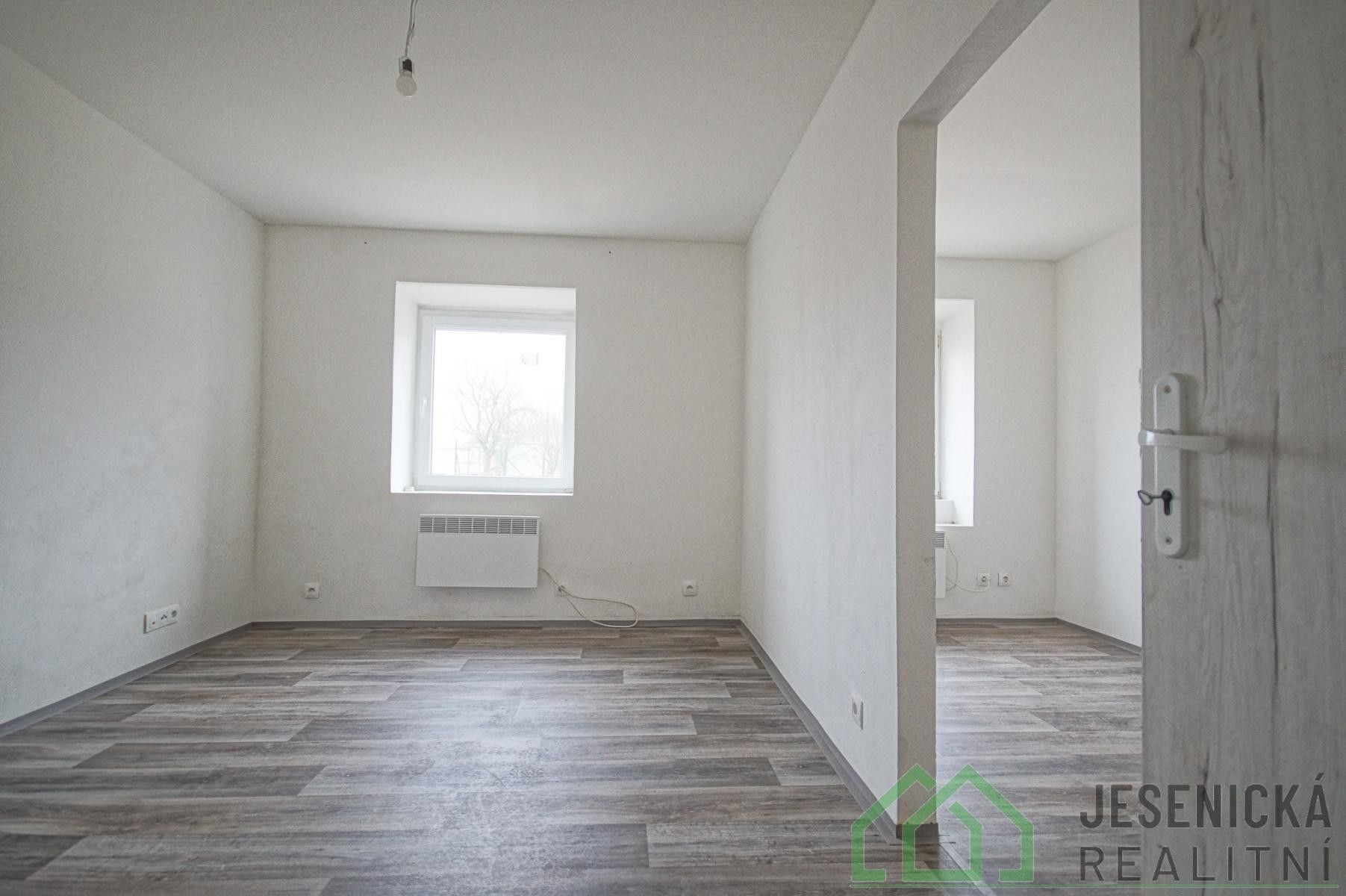 Pronájem bytu 1+1 42 m² - foto 10