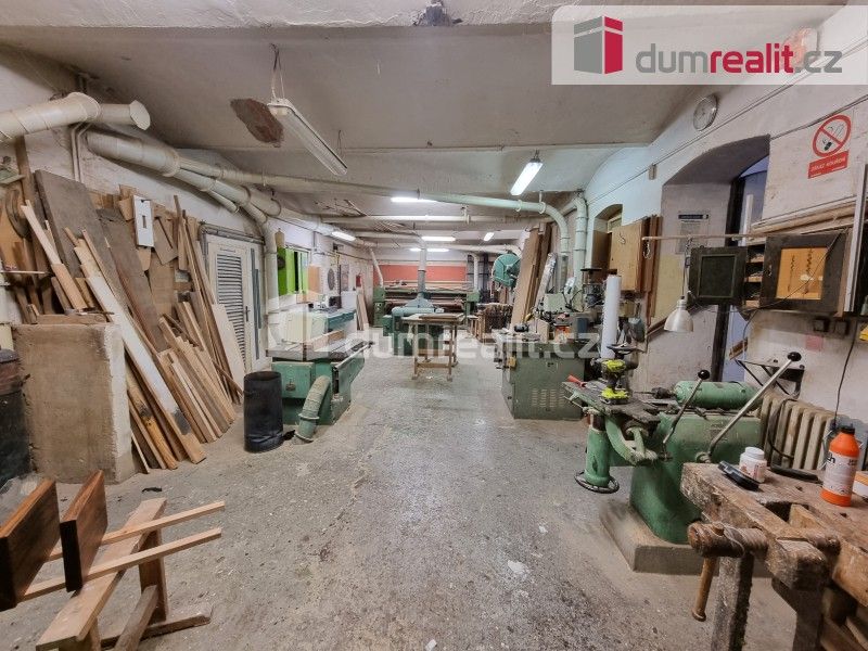 Pronájem komerčního prostoru 278 m² - foto 19