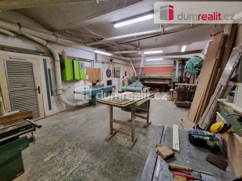 Pronájem komerčního prostoru 278 m² - foto 21
