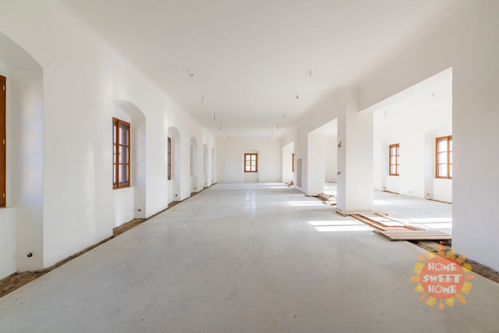 Prodej nemovitosti 1761 m² - foto 2