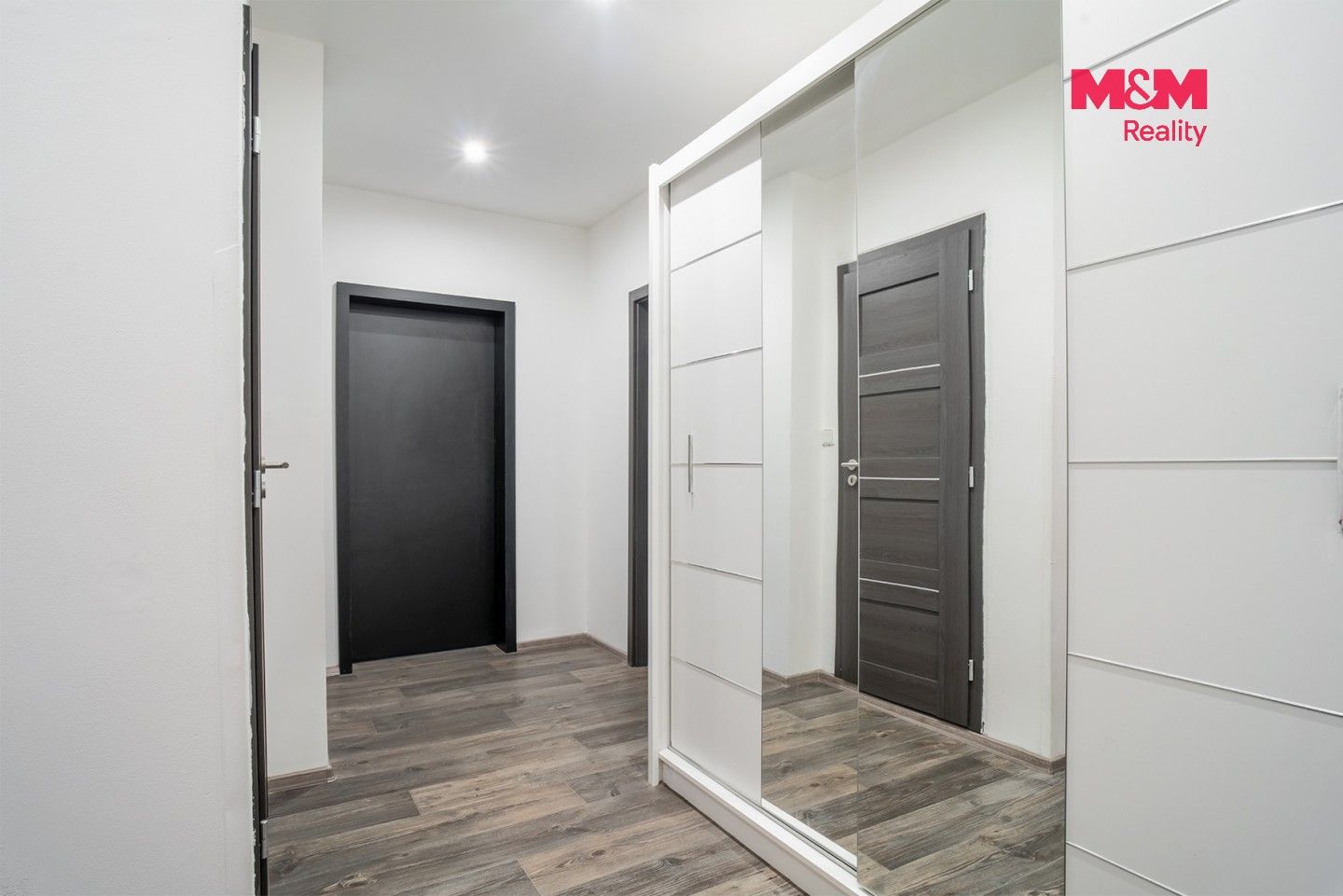 Pronájem bytu 3+1 70 m² - foto 4