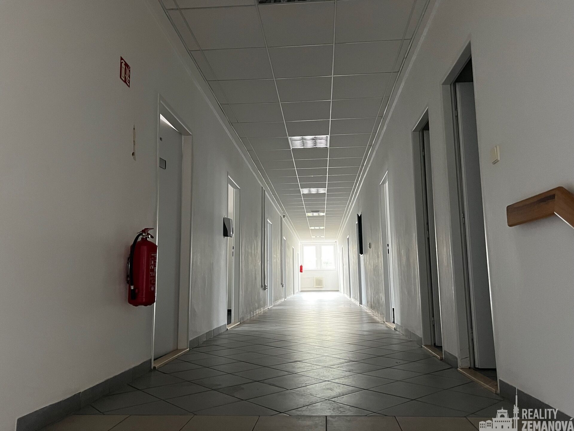 Pronájem komerčního prostoru 347 m² - foto 5