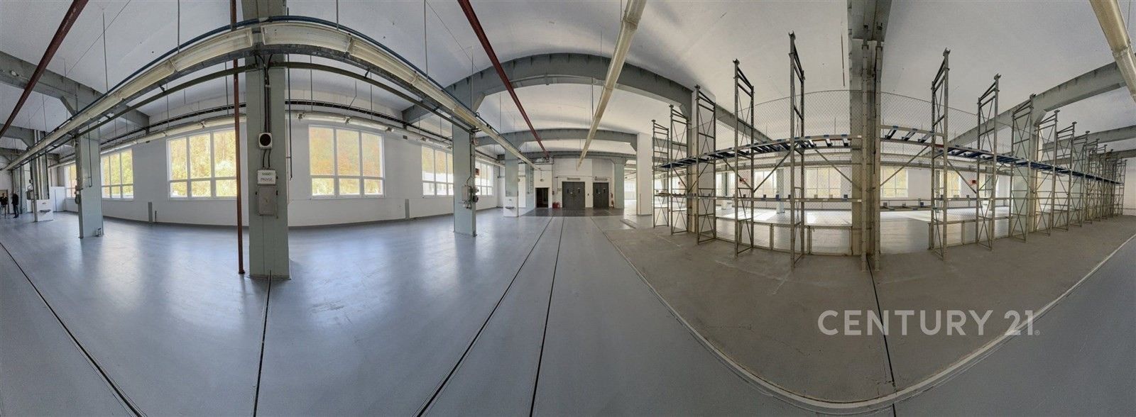 Pronájem komerčního prostoru 1920 m² - foto 11