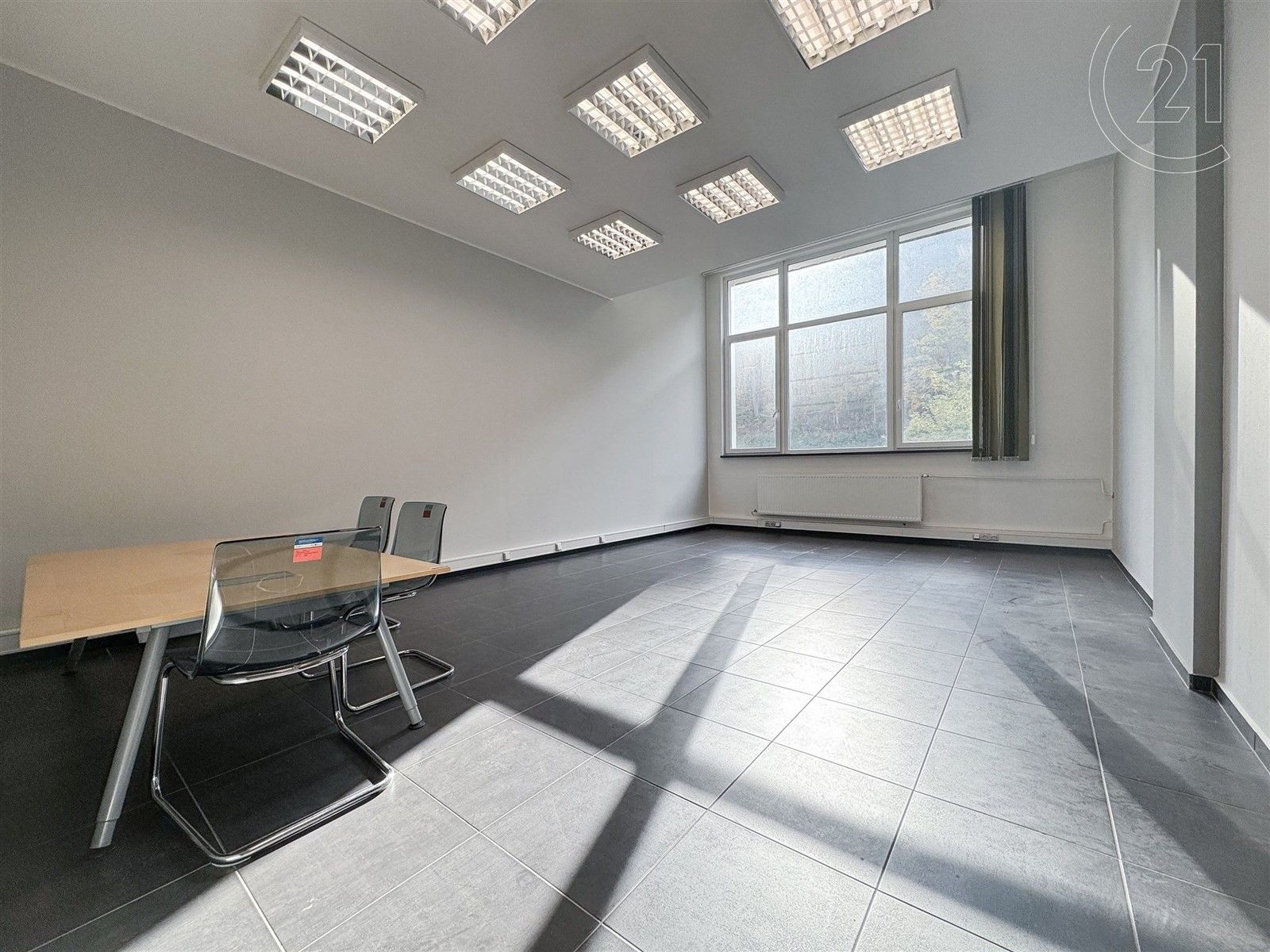 Pronájem komerčního prostoru 1920 m² - foto 18