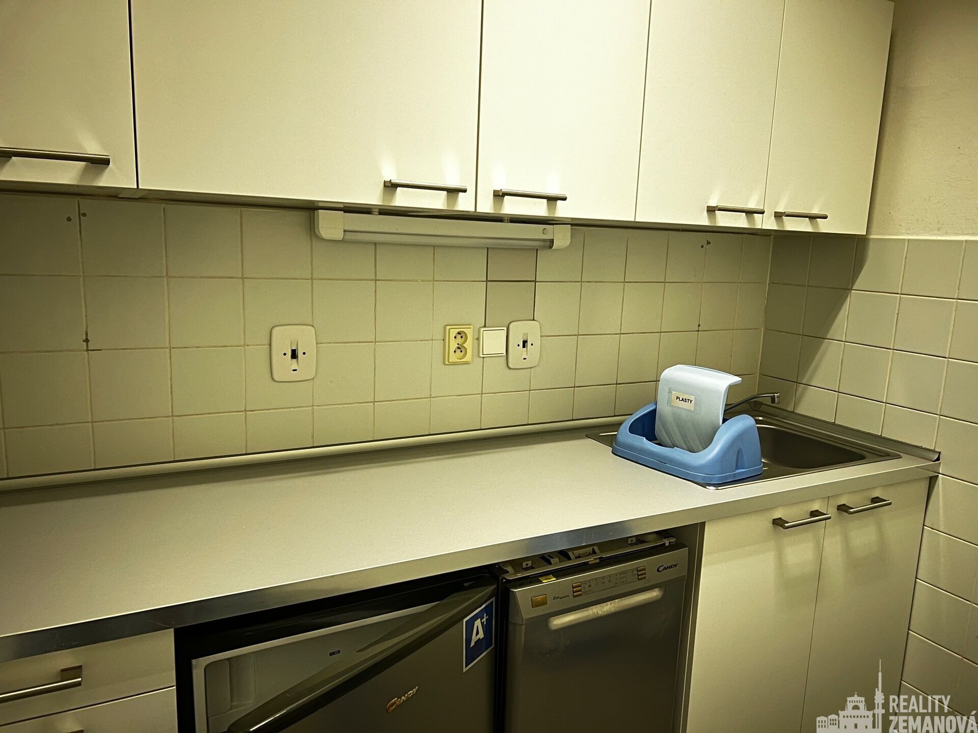 Pronájem komerčního prostoru 347 m² - foto 31