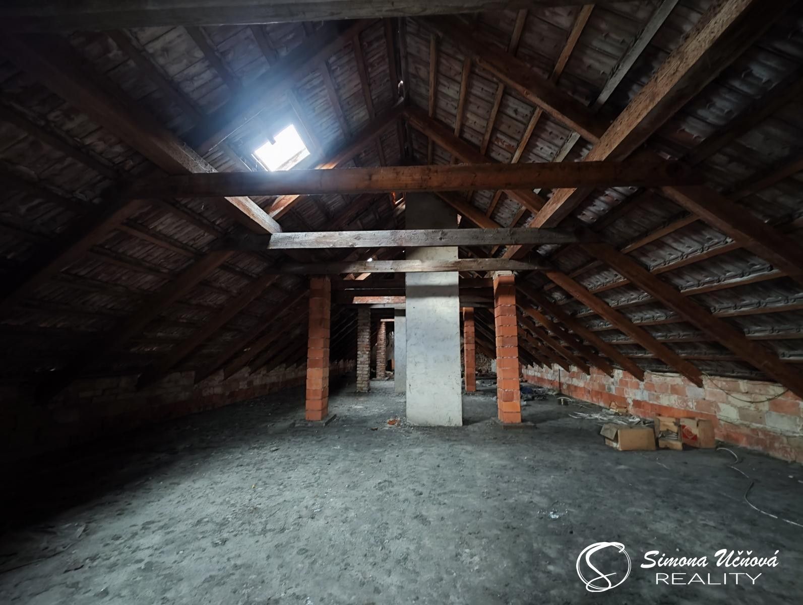 Prodej nemovitosti 286 m² - foto 31