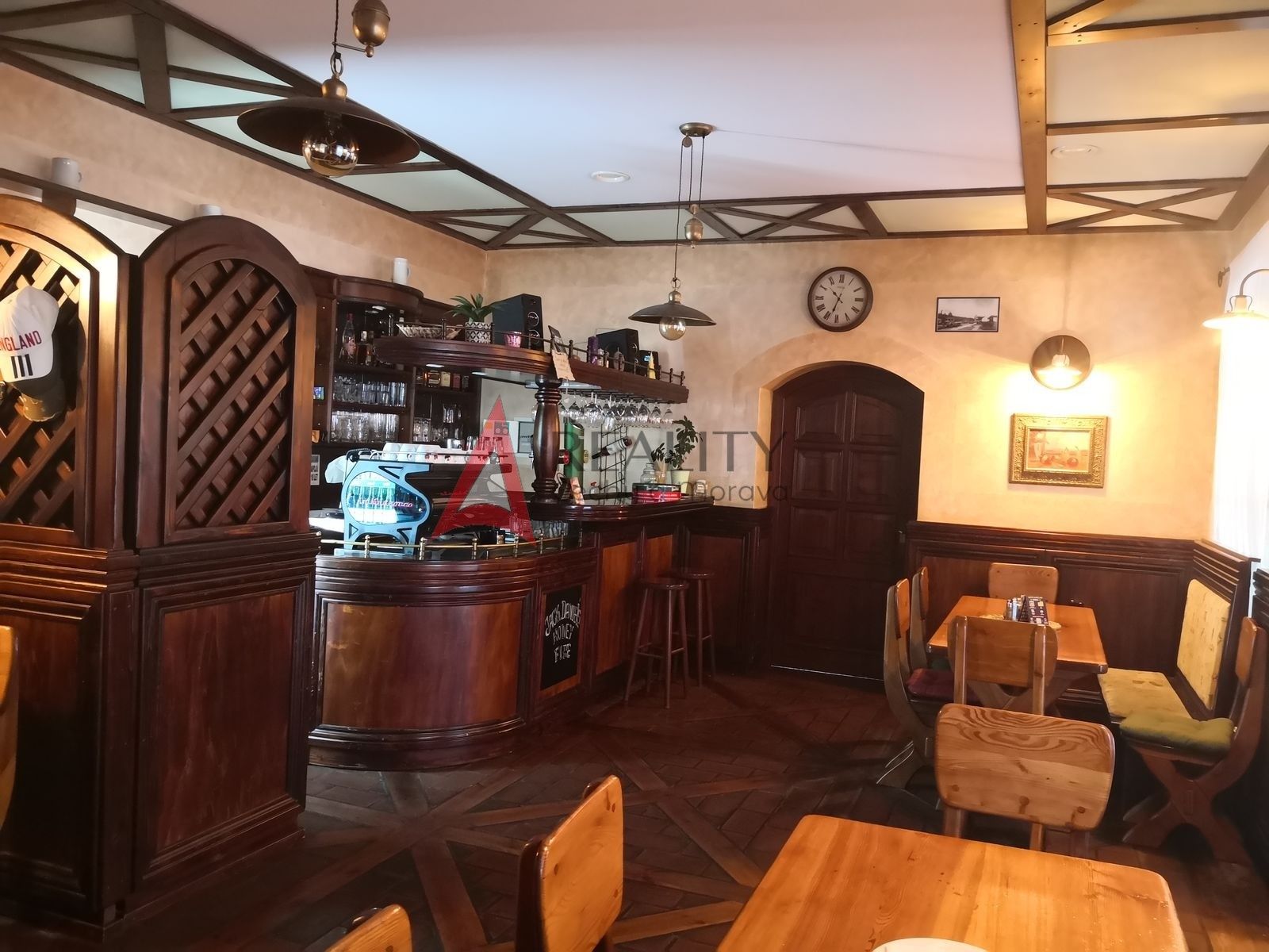 Prodej komerčního prostoru 500 m² - foto 3