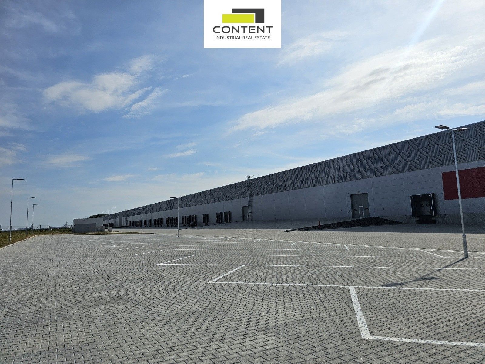 Pronájem komerčního prostoru 3500 m² - foto 8
