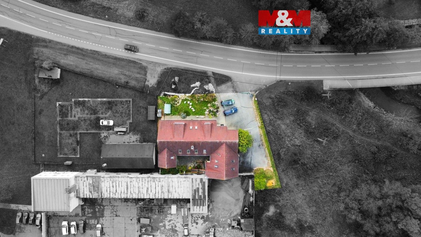 Prodej komerčního prostoru 470 m² - foto 1